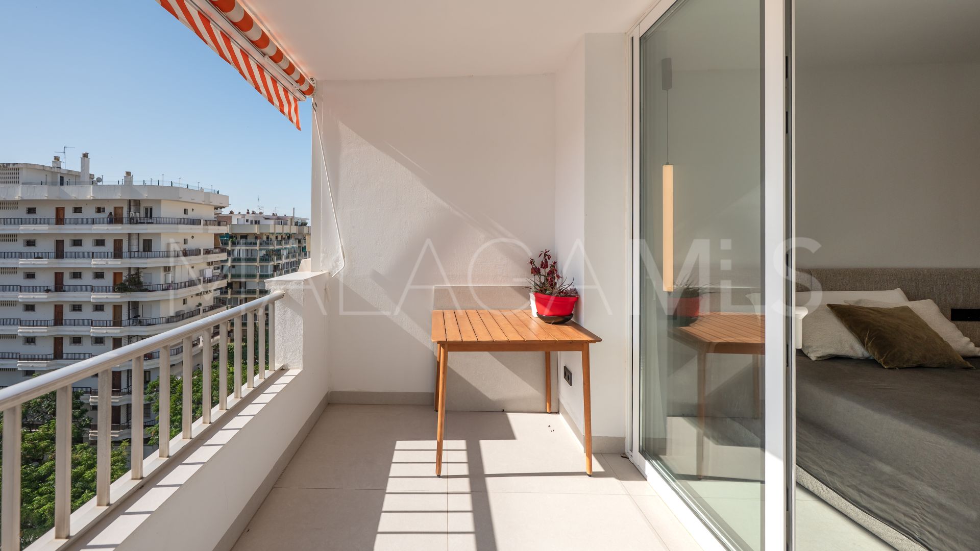 Buy apartamento de 3 bedrooms in Marbella Ciudad