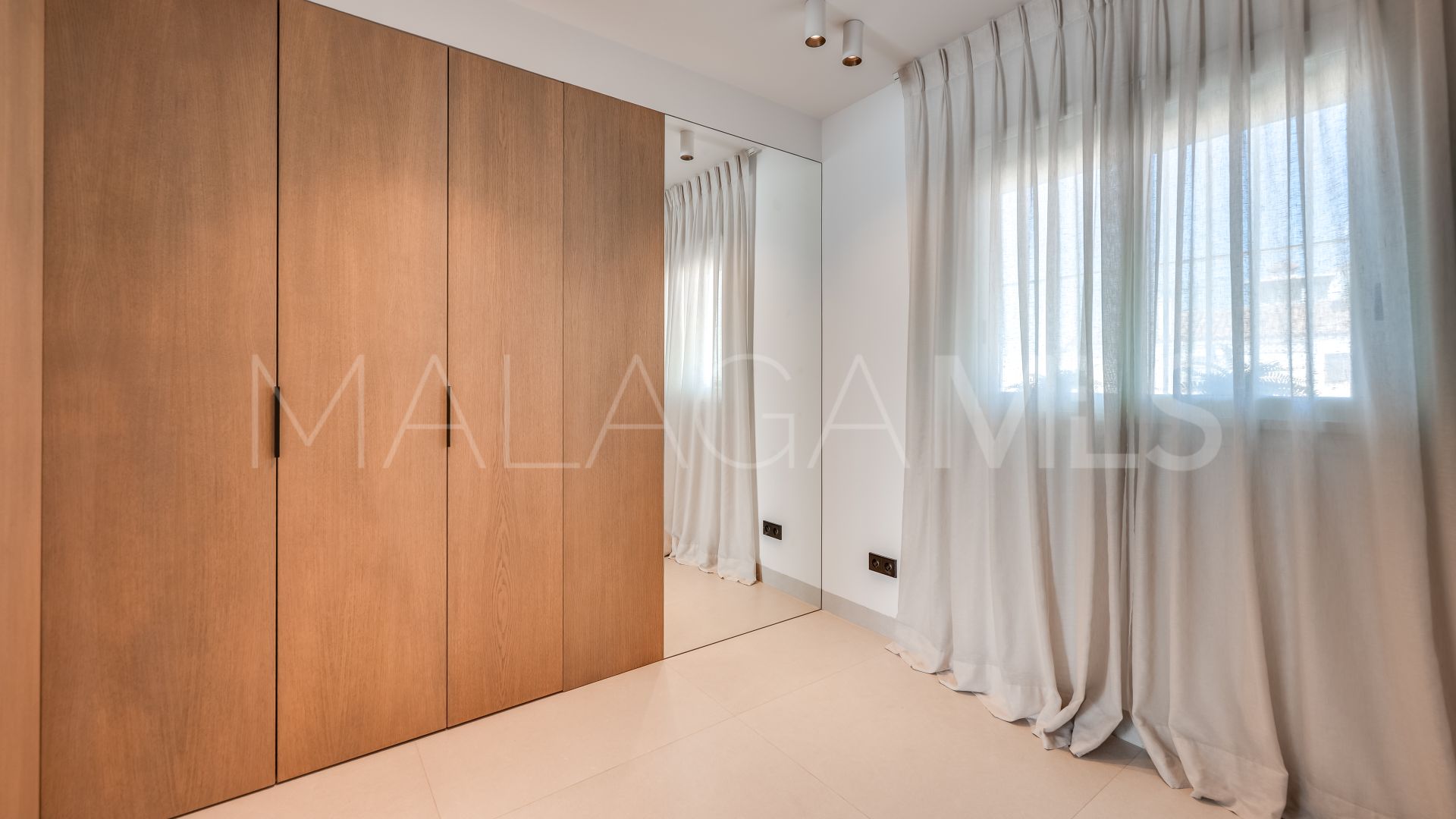 Buy apartamento de 3 bedrooms in Marbella Ciudad