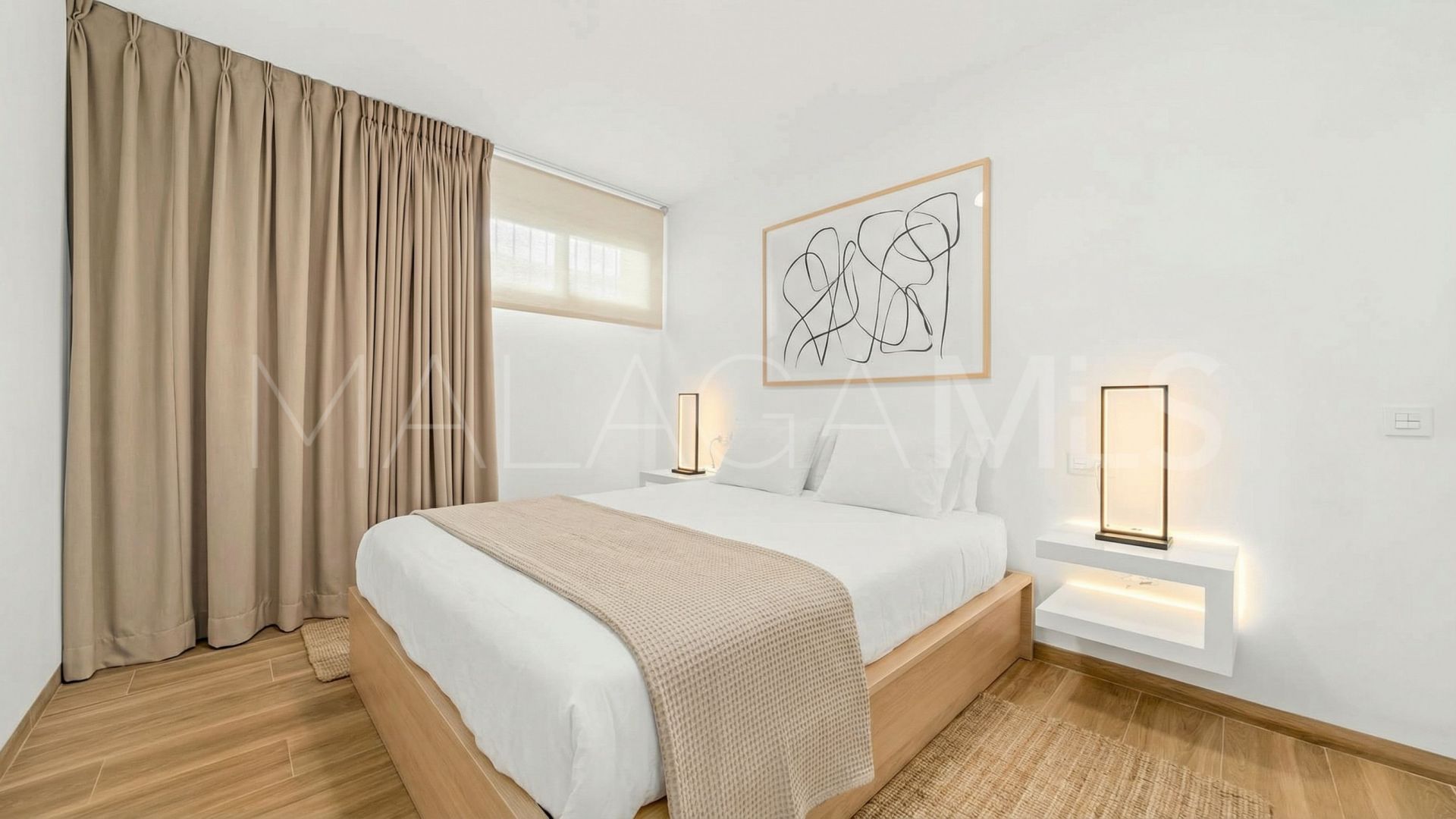 Villa for sale in Nueva Andalucia