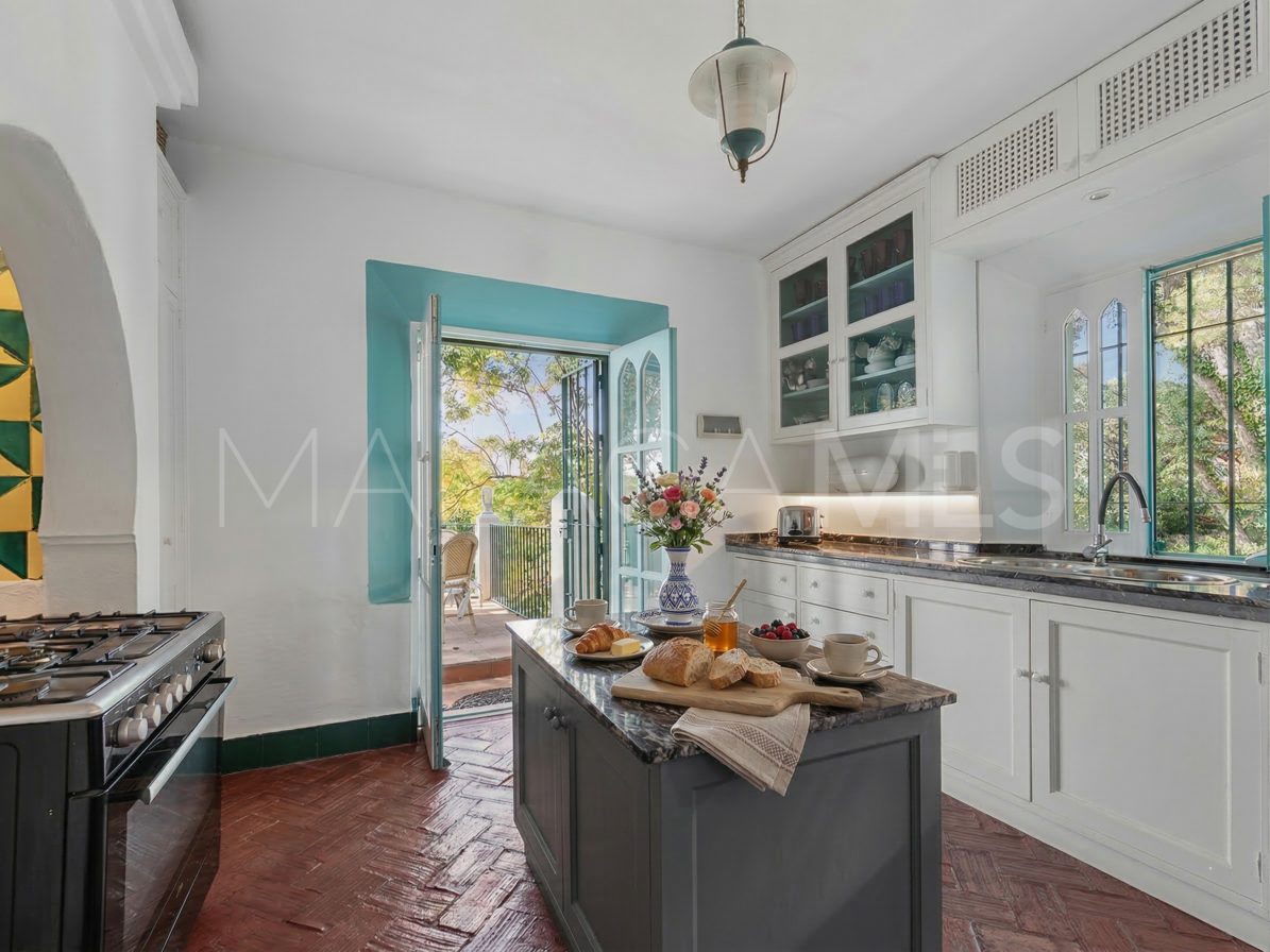 4 bedrooms villa in Marbella City for sale