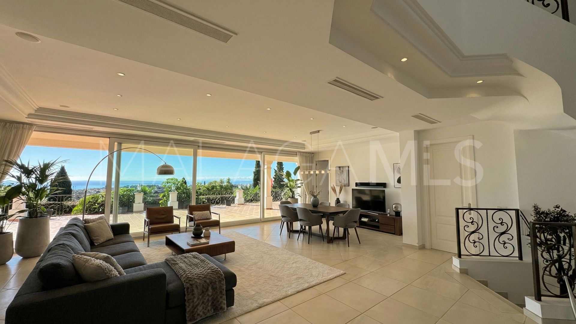 Villa for sale in Los Flamingos Golf