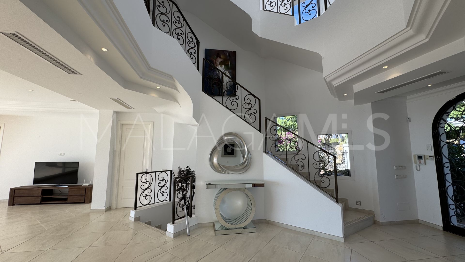 Villa for sale in Los Flamingos Golf