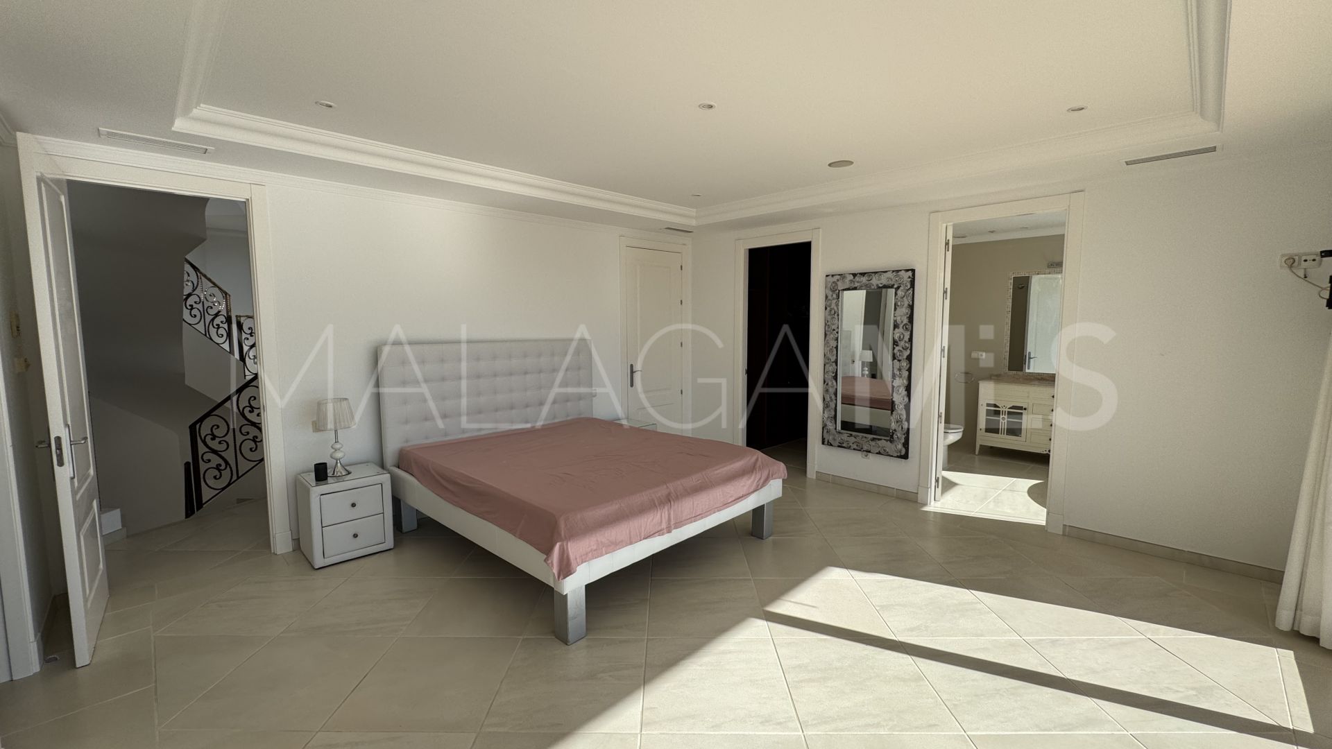 Villa for sale in Los Flamingos Golf