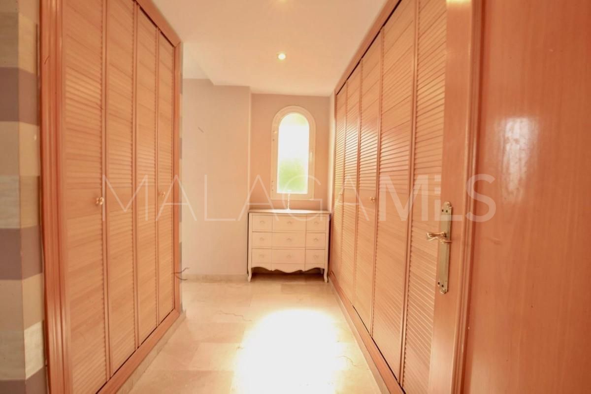 Villa for sale in Guadalmina Alta