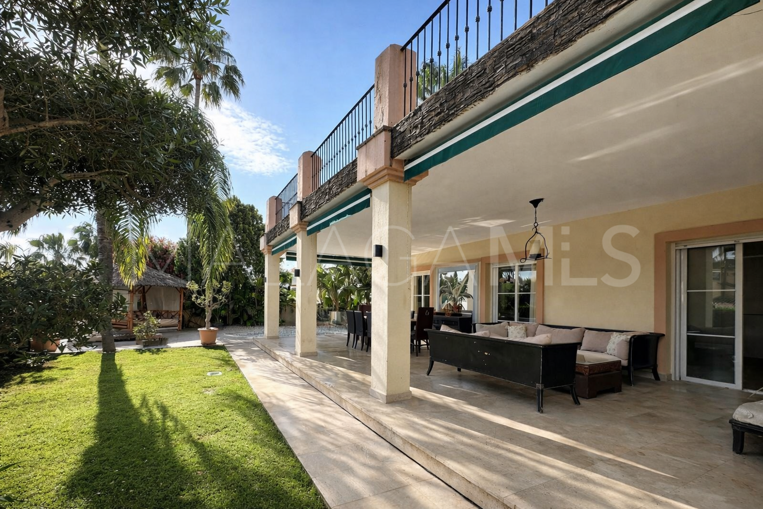 Villa for sale in Guadalmina Alta