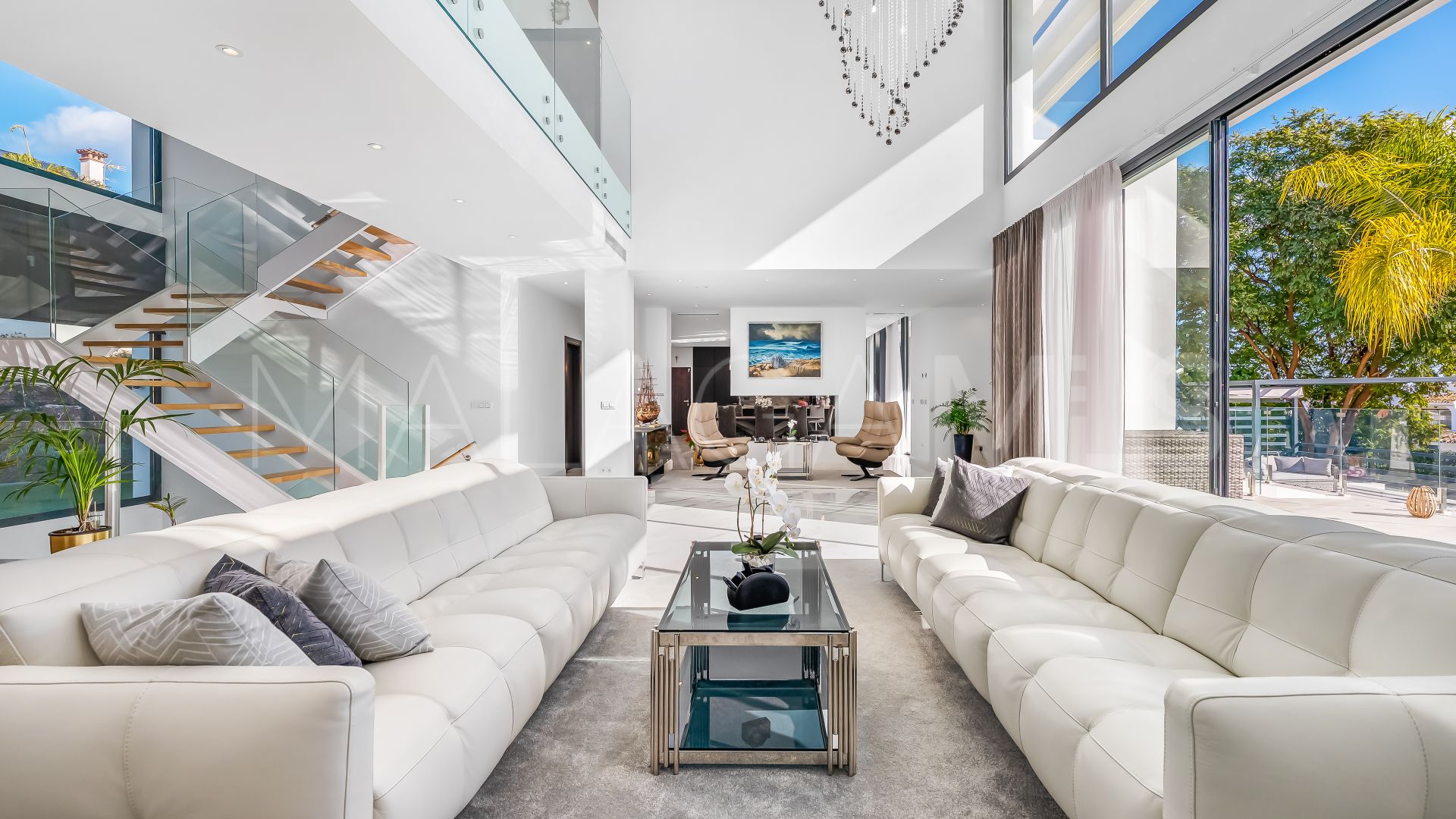 Villa for sale in Paraiso Alto