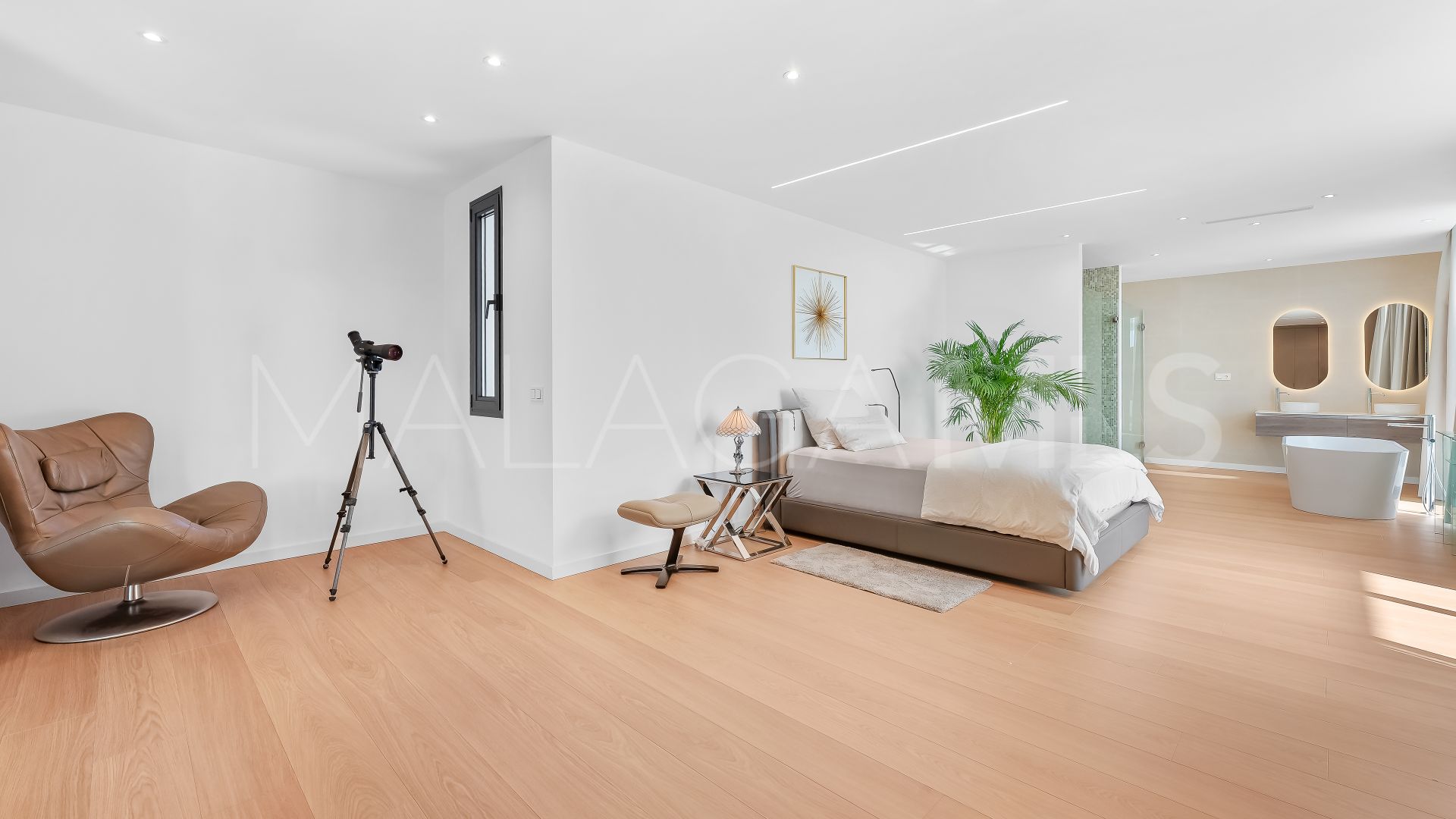 Villa for sale in Paraiso Alto