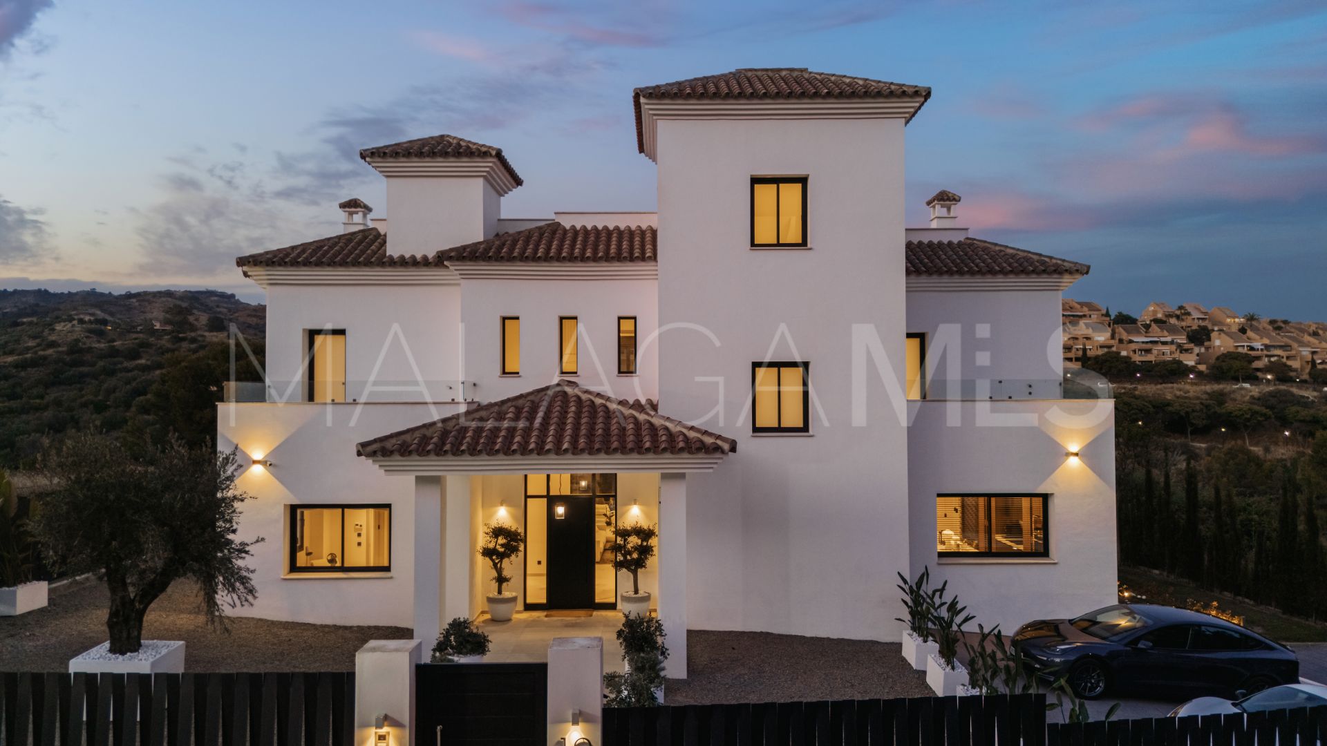 Villa for sale in Elviria de 5 bedrooms