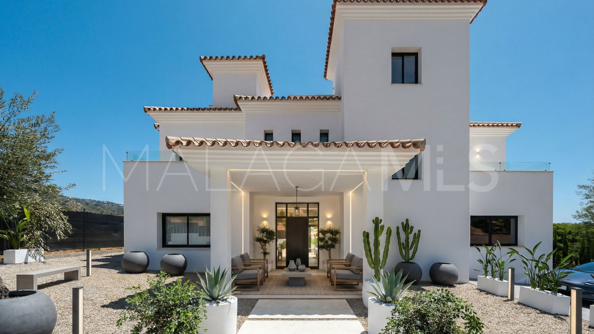 Villa for sale in Elviria de 5 bedrooms