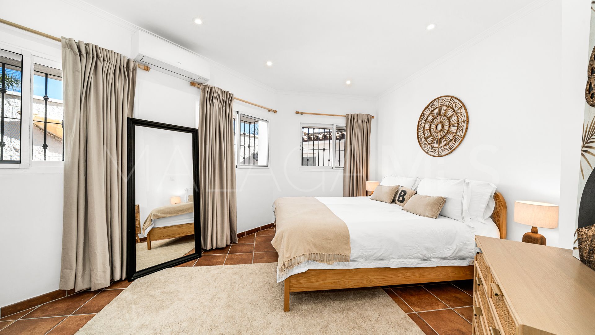 For sale Las Chapas villa