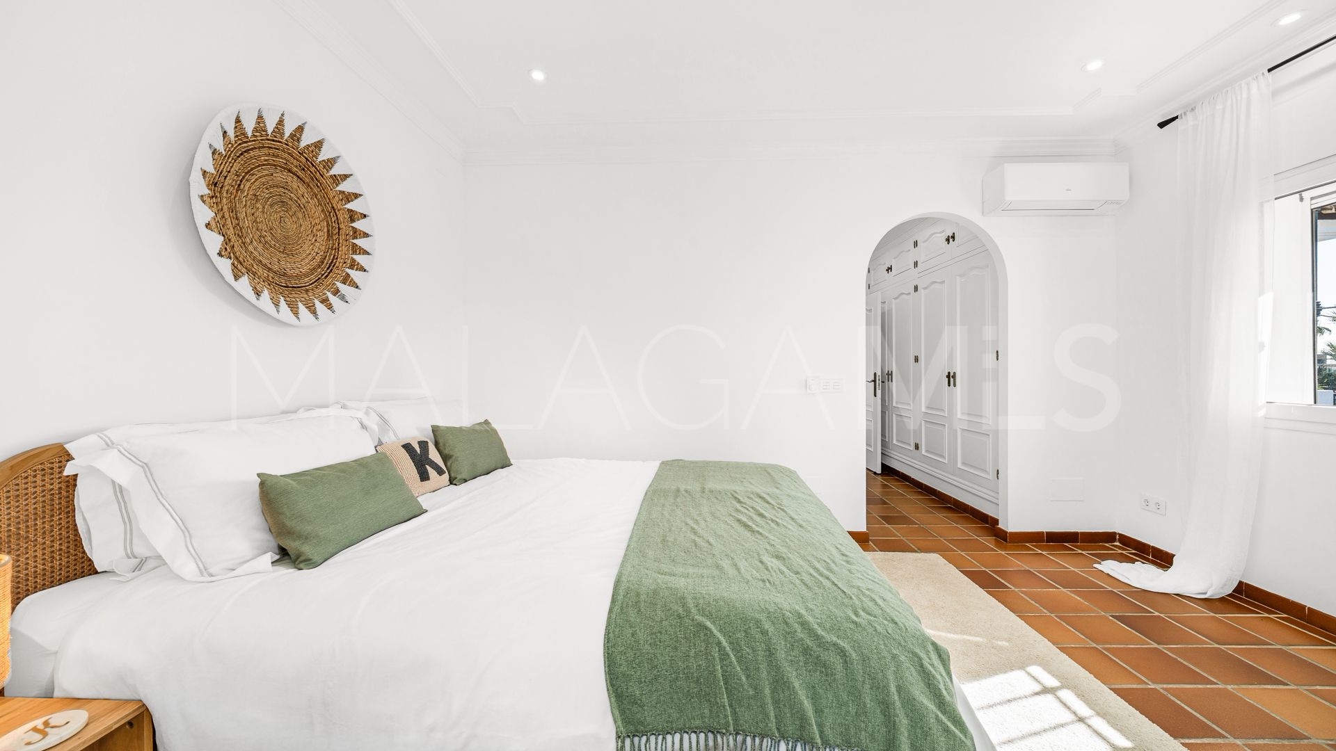 For sale Las Chapas villa