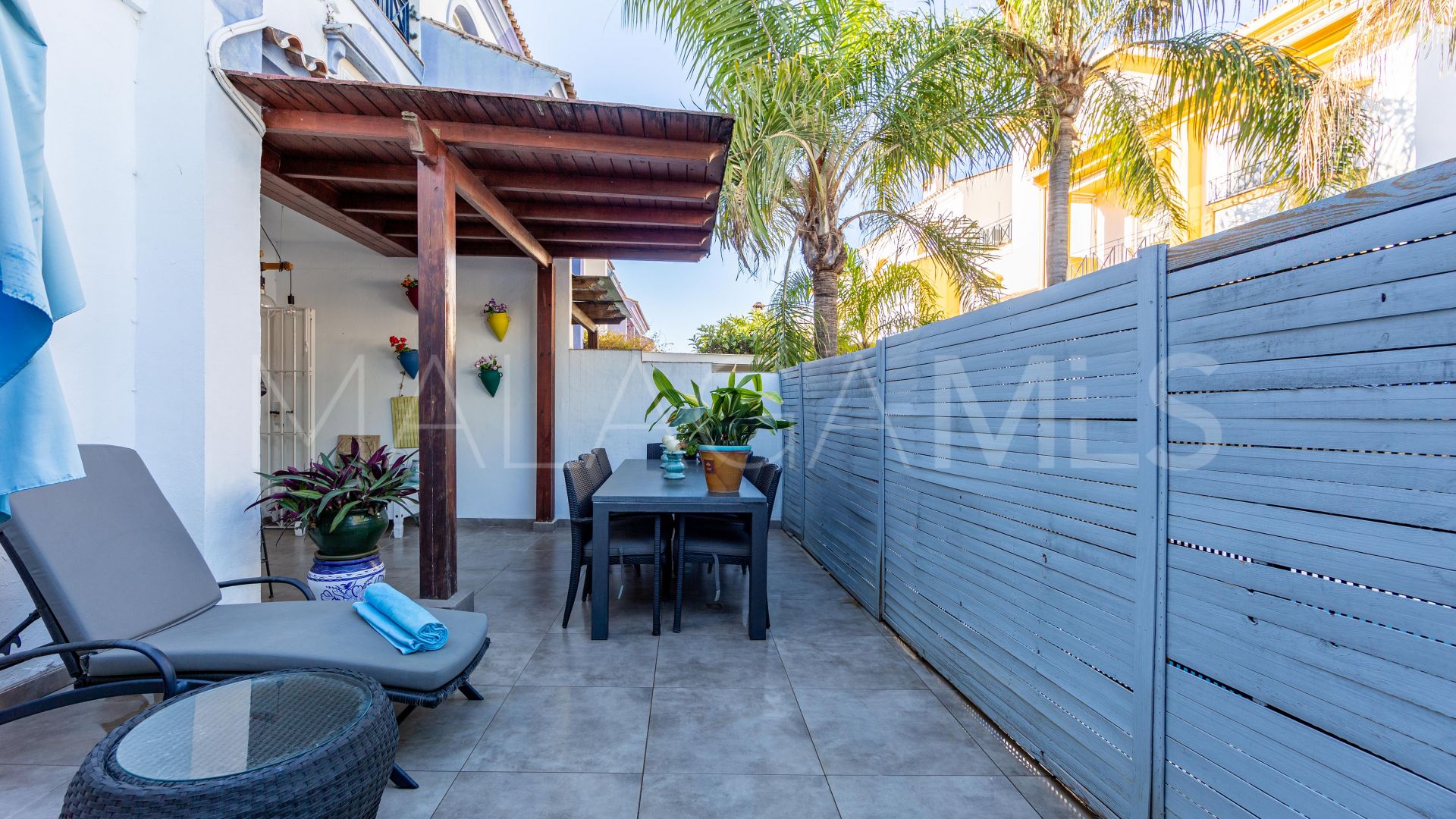 Adosado for sale in San Pedro de Alcantara with 5 bedrooms