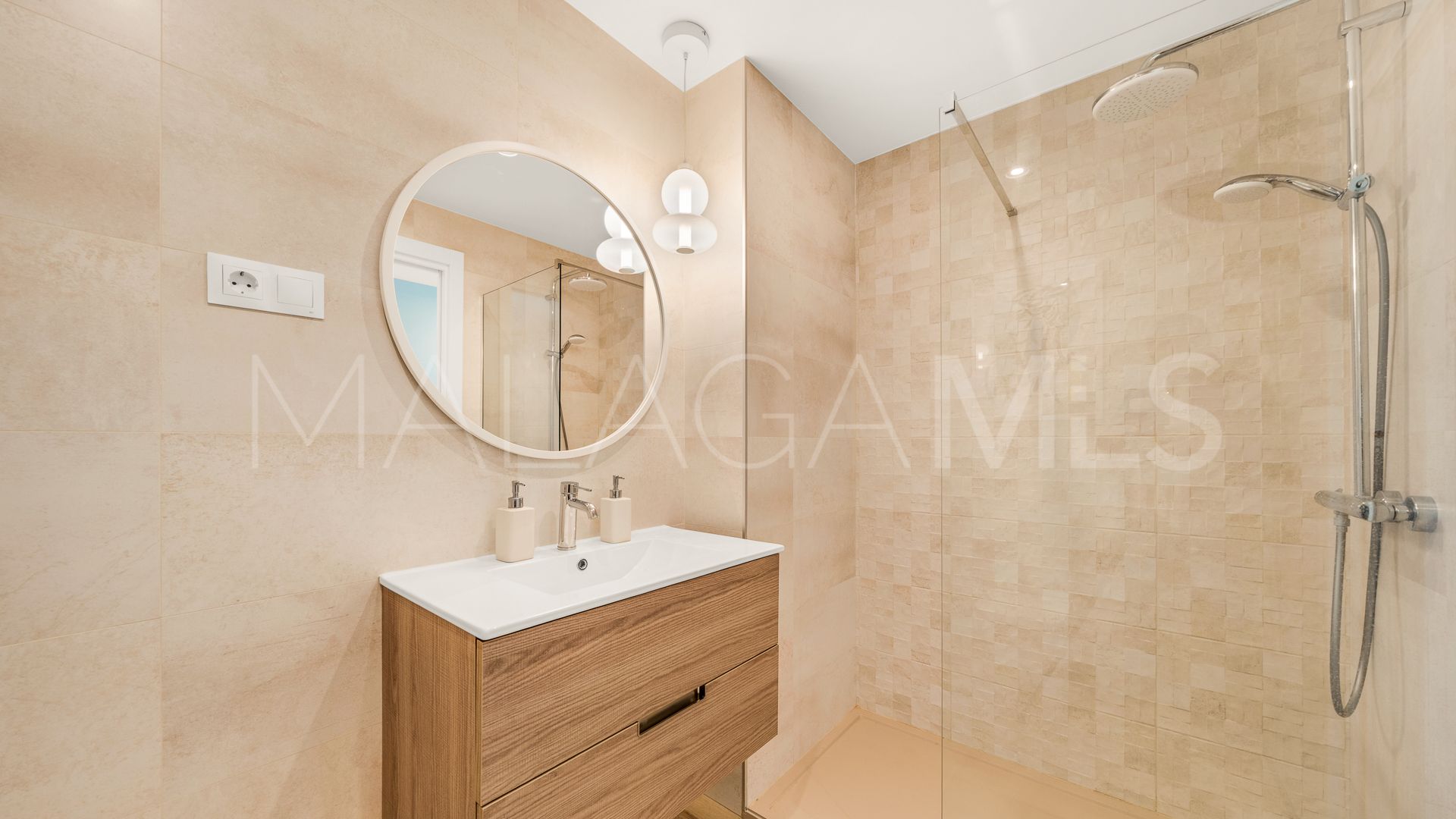 Wohnung for sale in Nueva Andalucia