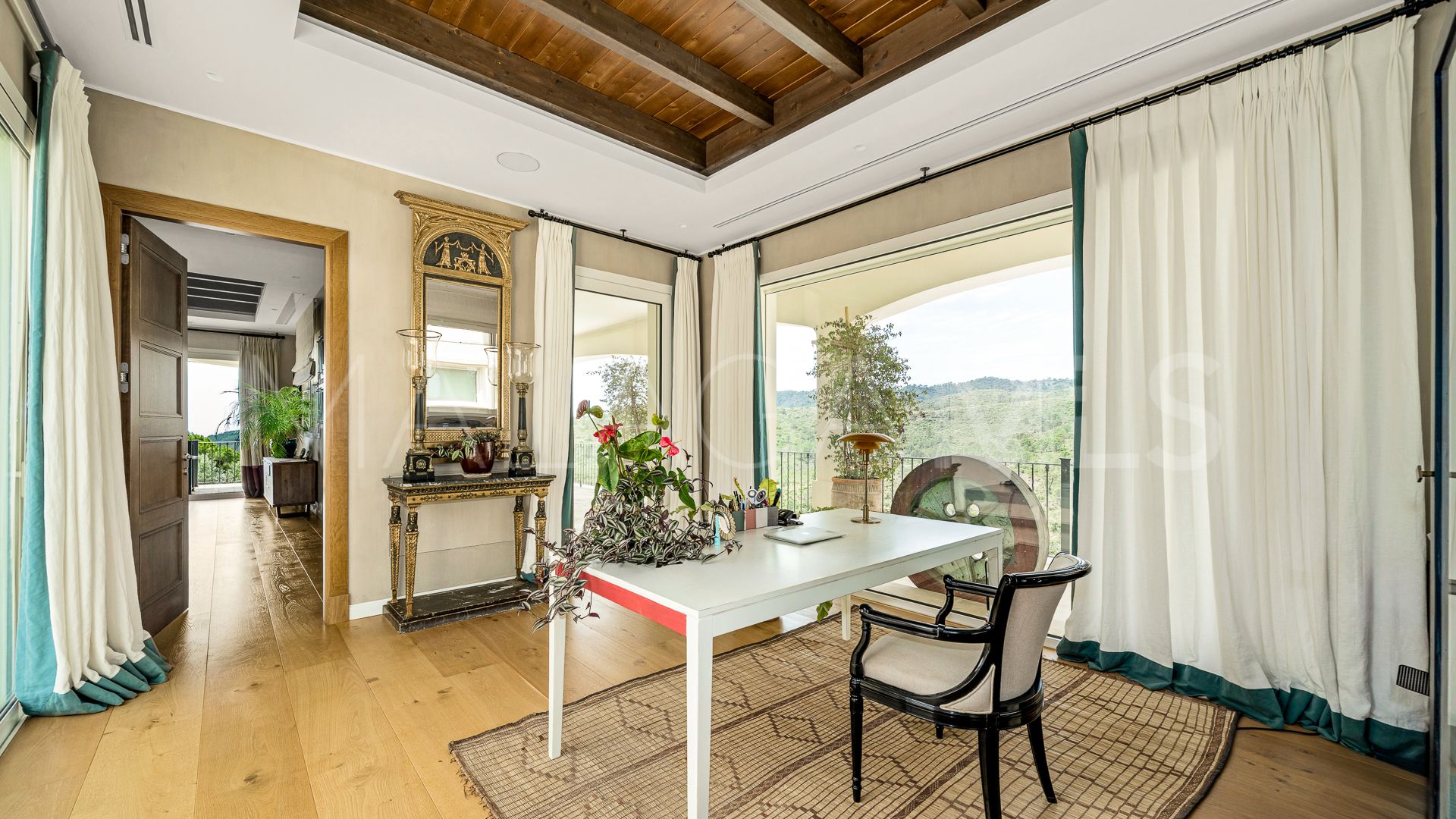 Buy villa in Monte Mayor with 6 bedrooms