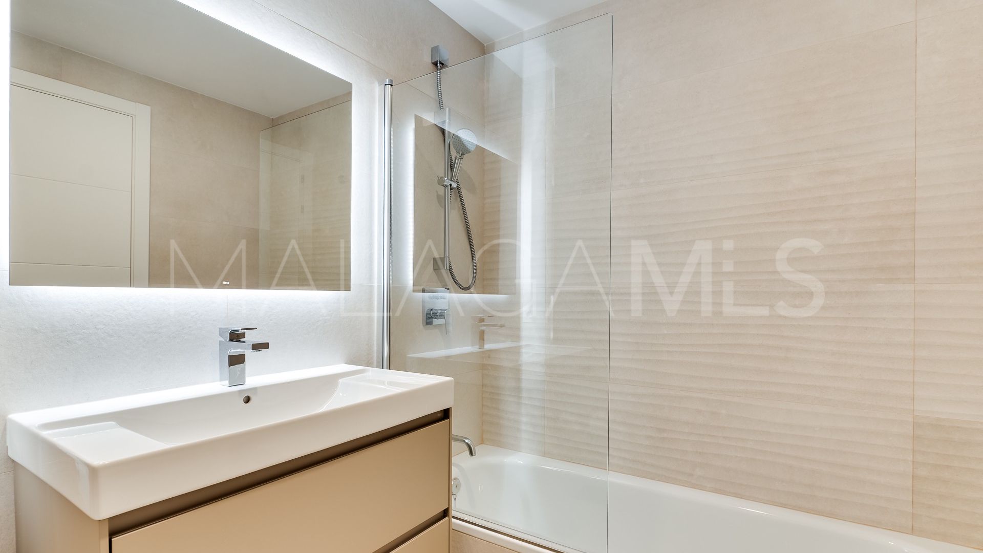 Appartement for sale in Elviria