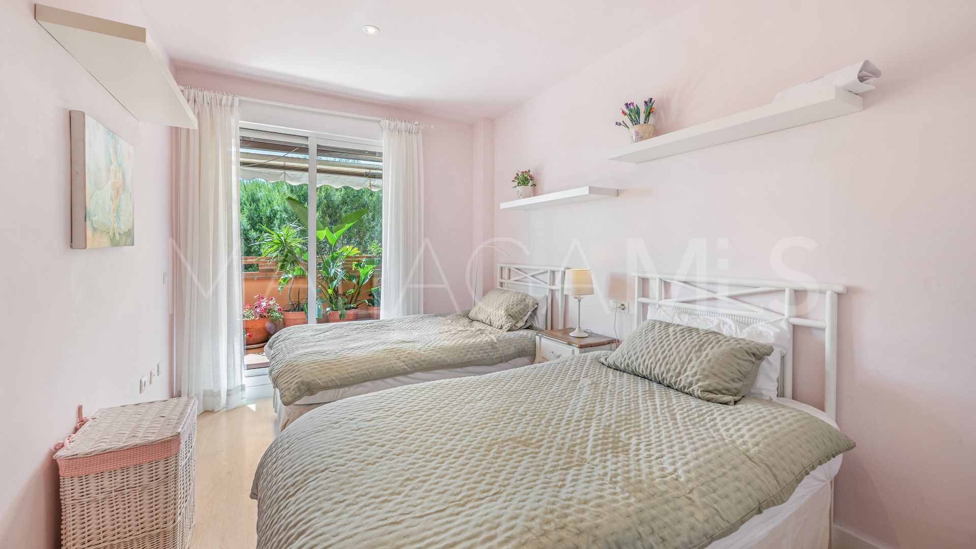 Buy Nagüeles apartment