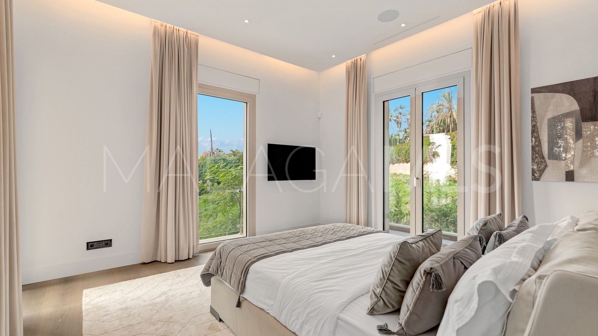 Villa for sale in Sierra Blanca