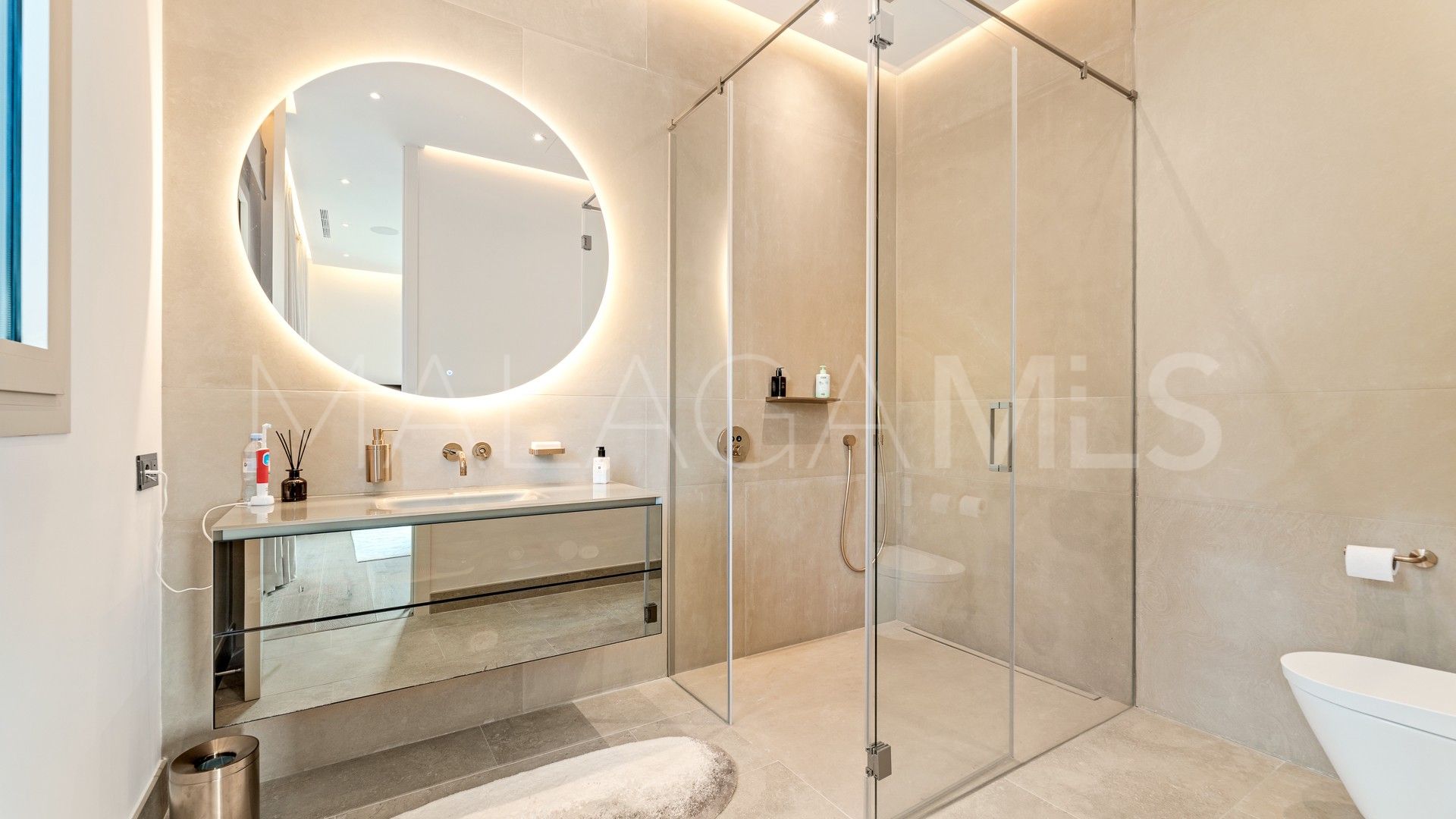 Villa for sale in Sierra Blanca