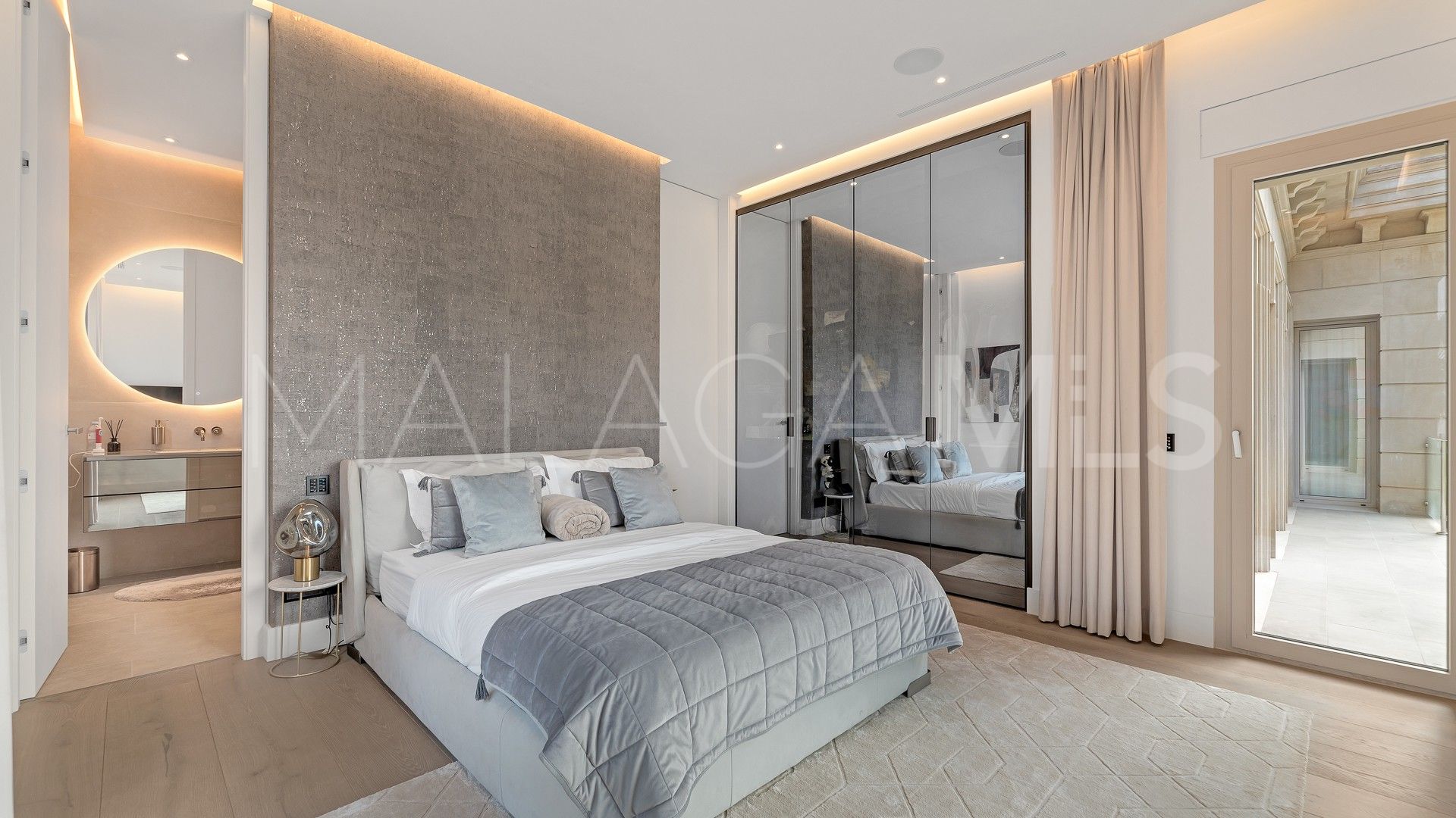 Villa for sale in Sierra Blanca