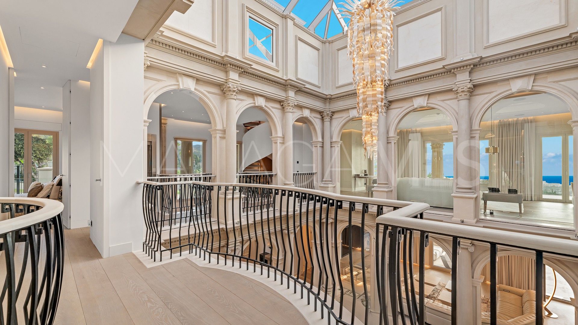 Villa for sale in Sierra Blanca