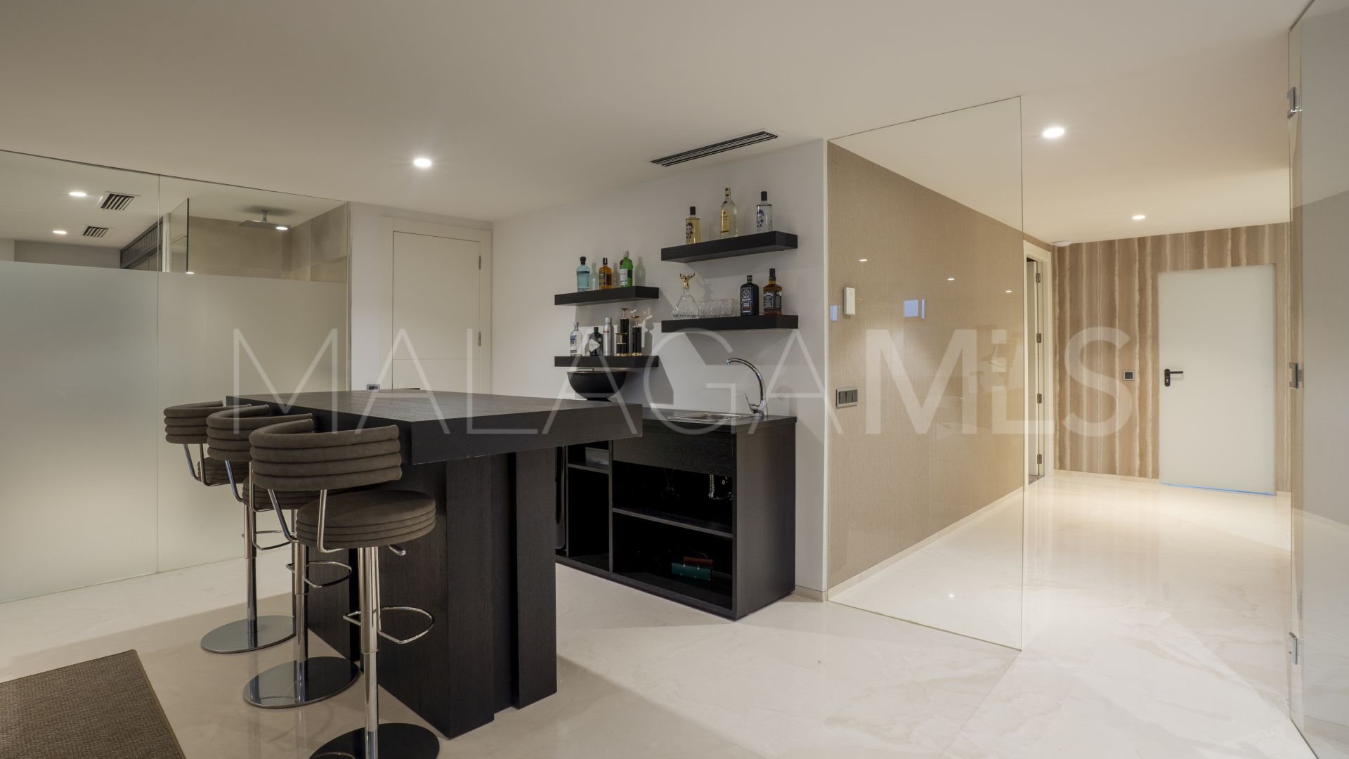 Villa for sale in Golden Mile