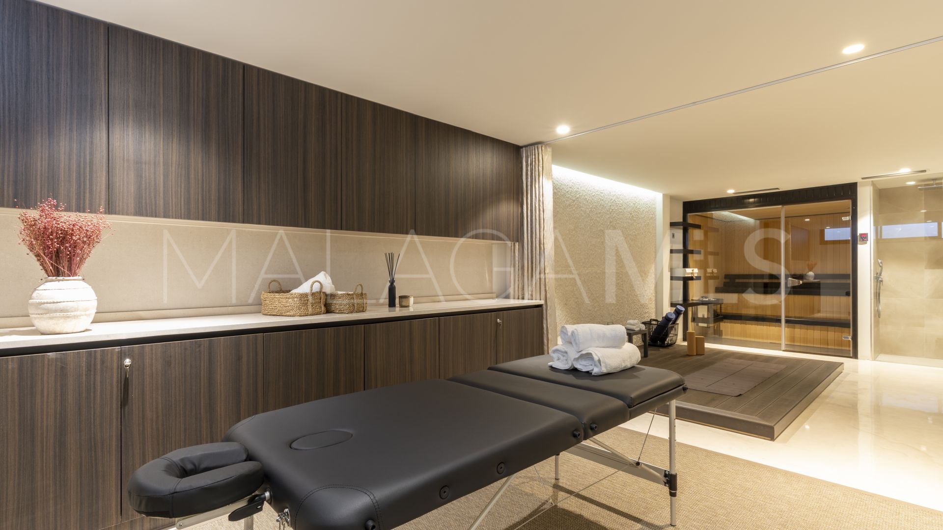 Villa for sale in Golden Mile