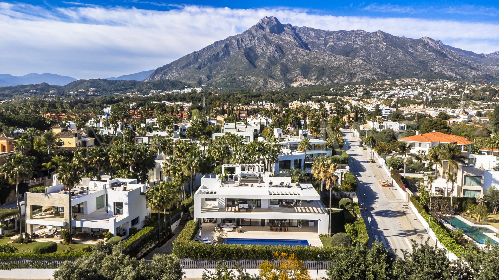 Villa for sale in Golden Mile