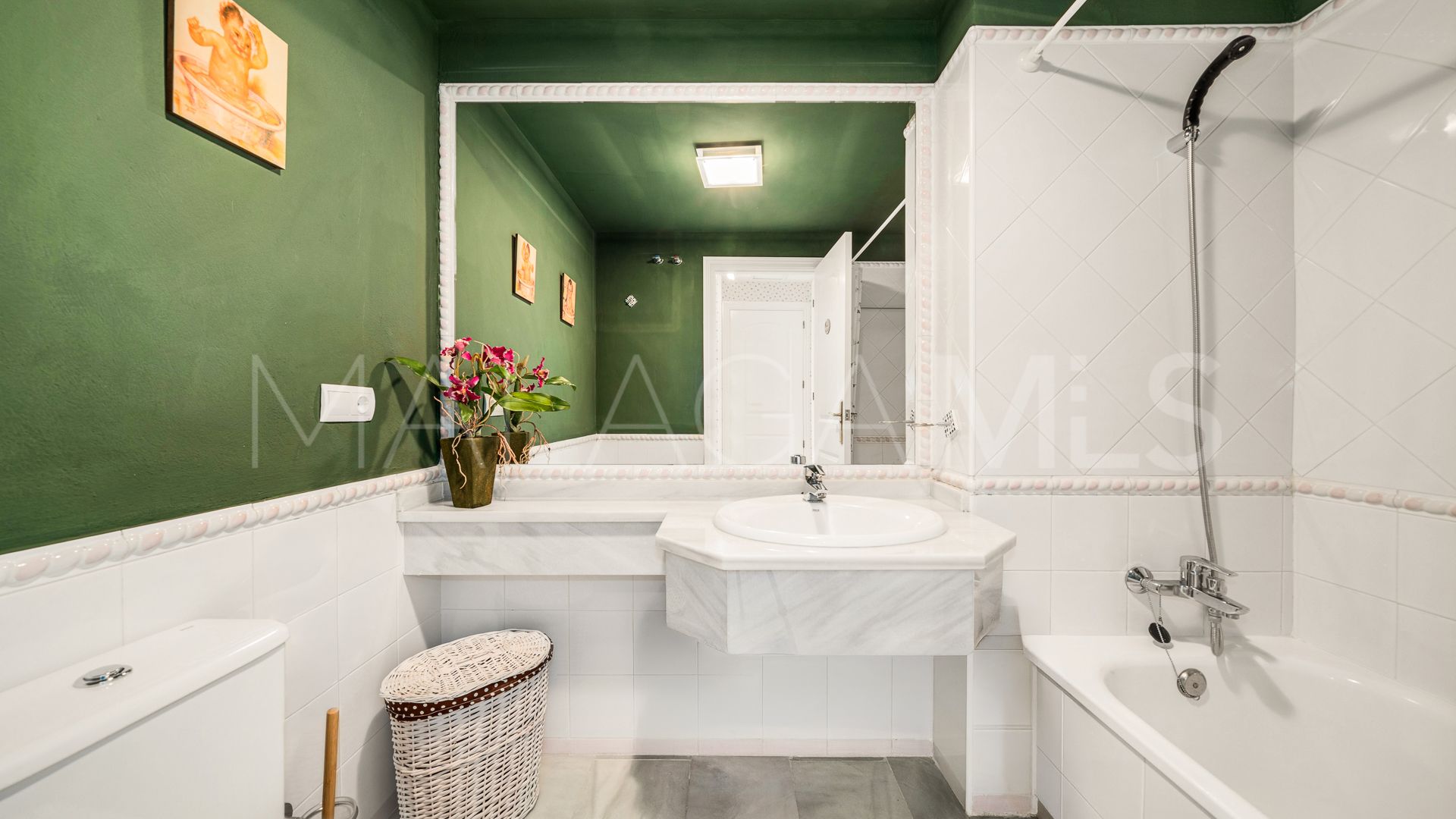 Lägenhet for sale in Guadalmina Baja