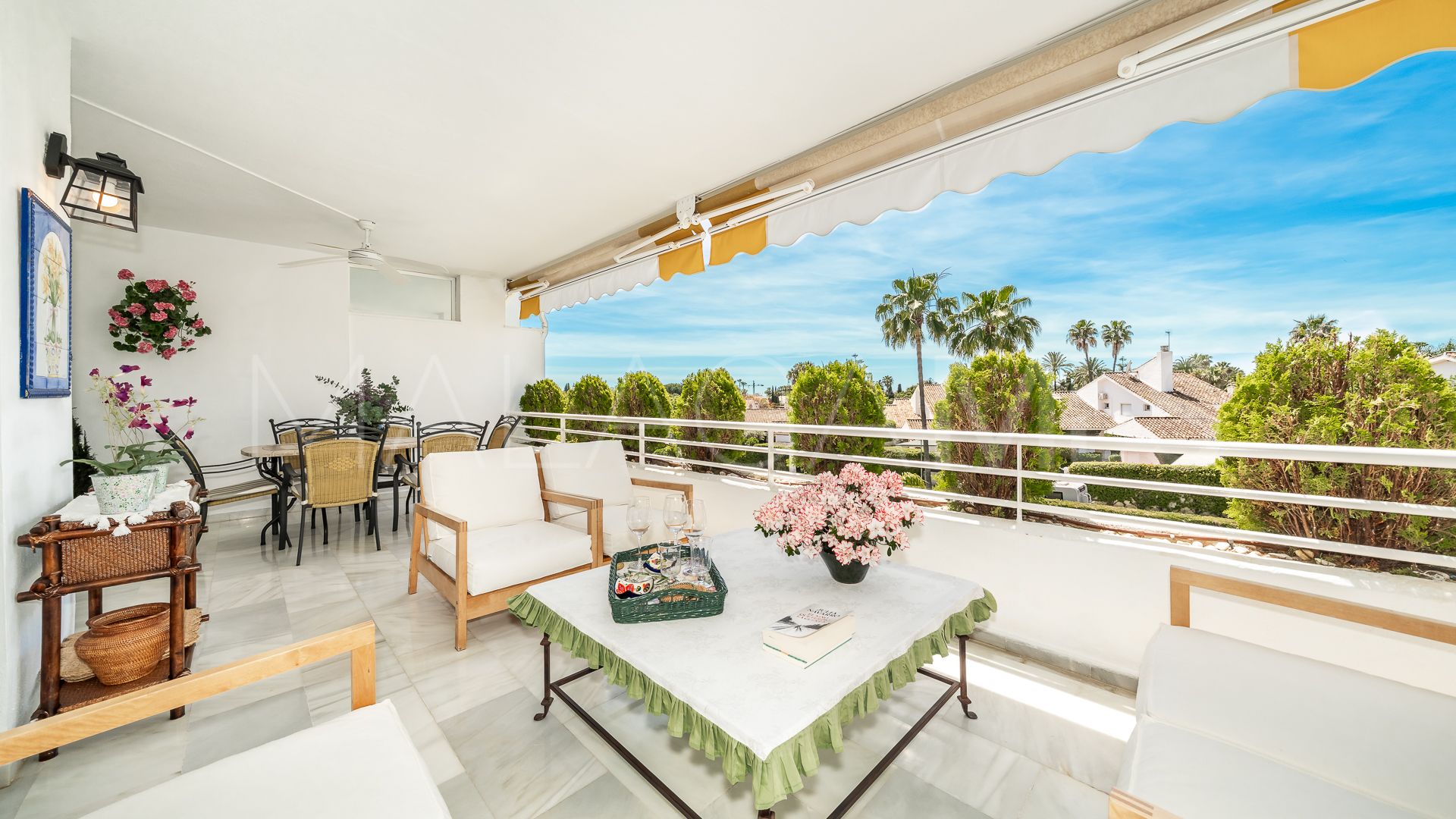 Lägenhet for sale in Guadalmina Baja