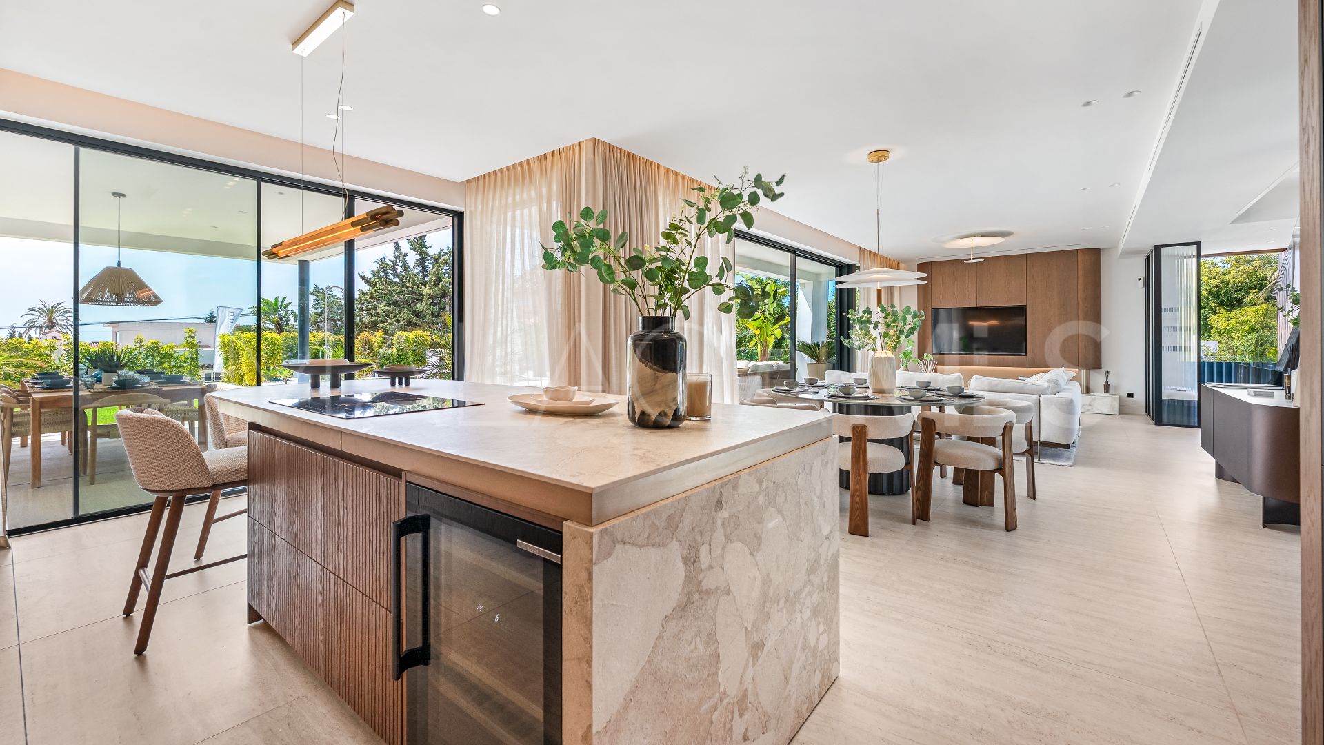 Villa for sale in Marbesa