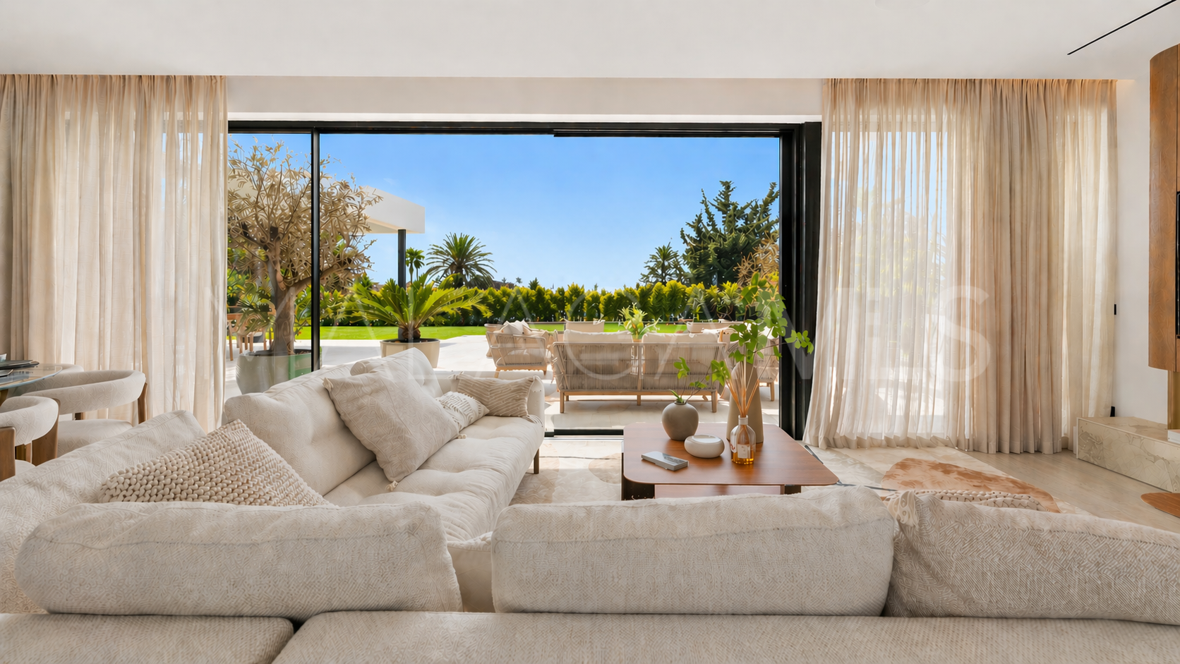 Villa for sale in Marbesa