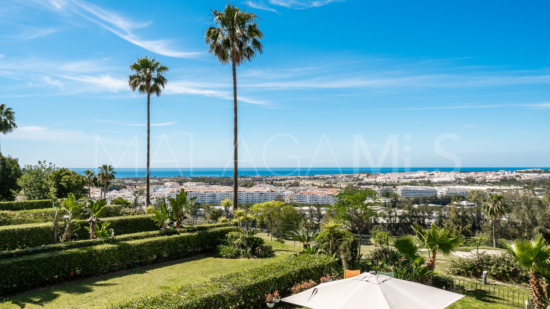 Lägenhet for sale in Nueva Andalucia
