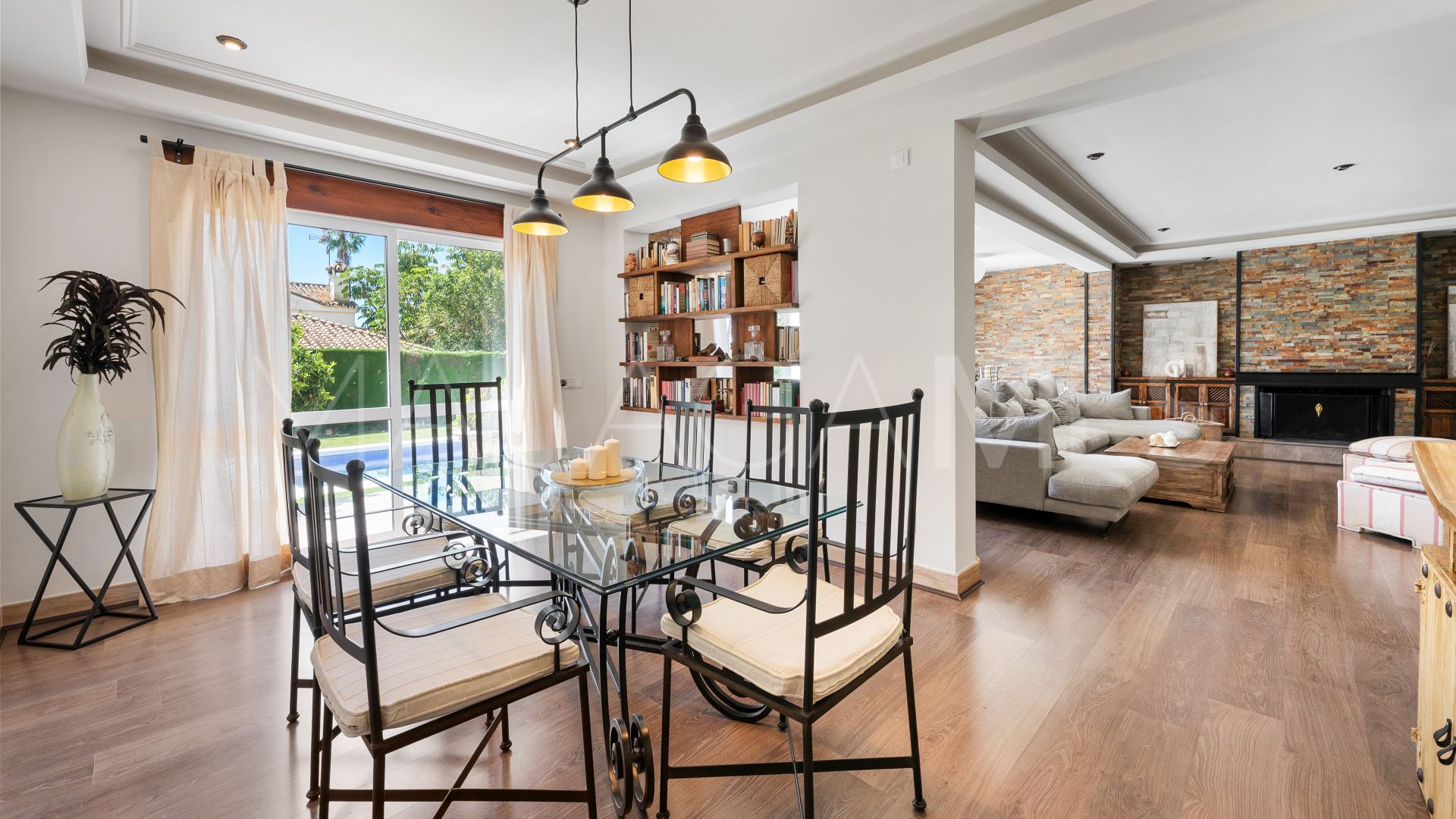 Villa for sale in Golden Mile