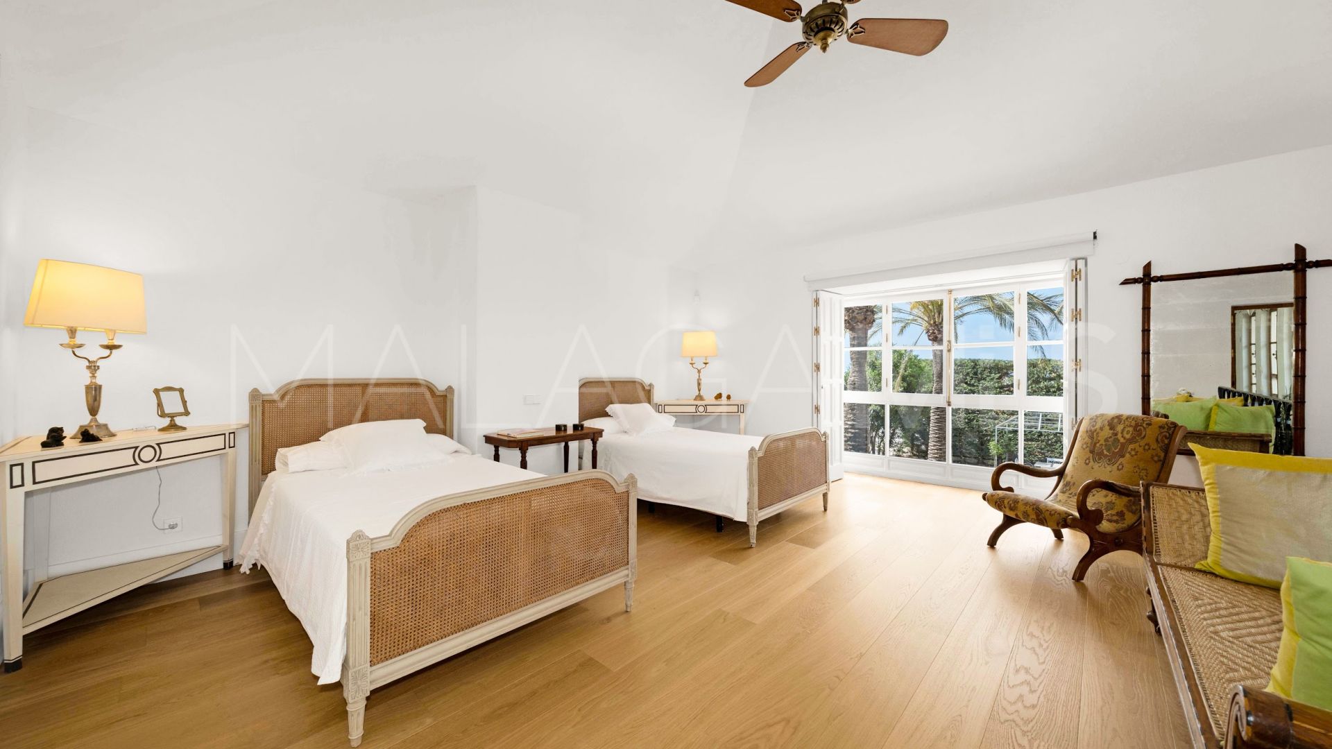 Villa for sale in Sierra Blanca
