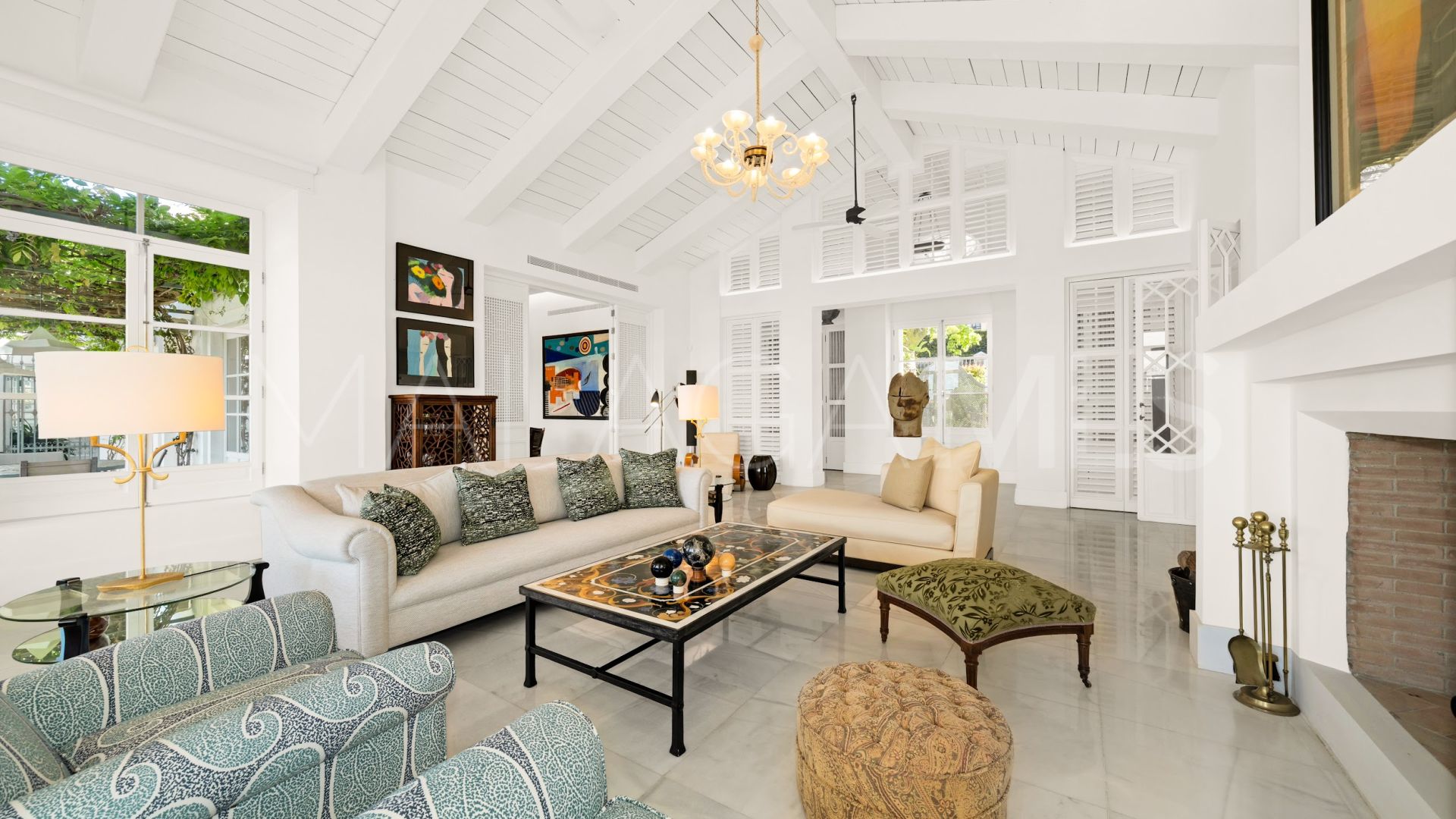 Villa for sale in Sierra Blanca