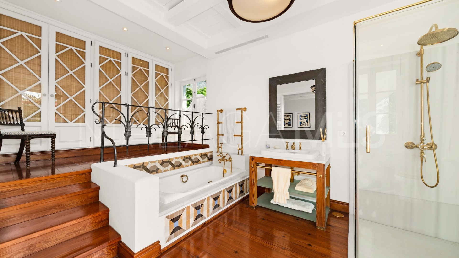 Villa for sale in Sierra Blanca