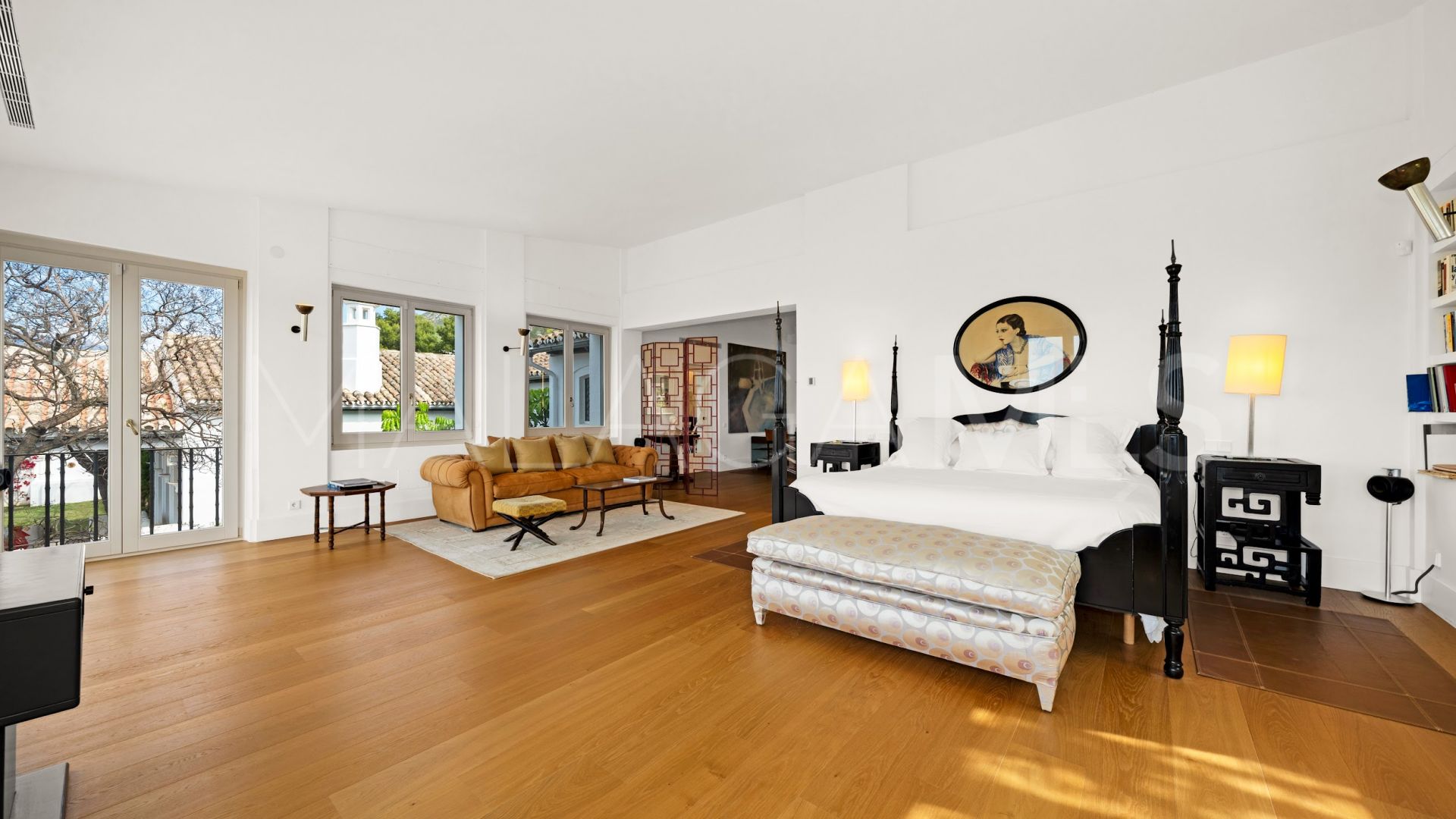 Villa for sale in Sierra Blanca