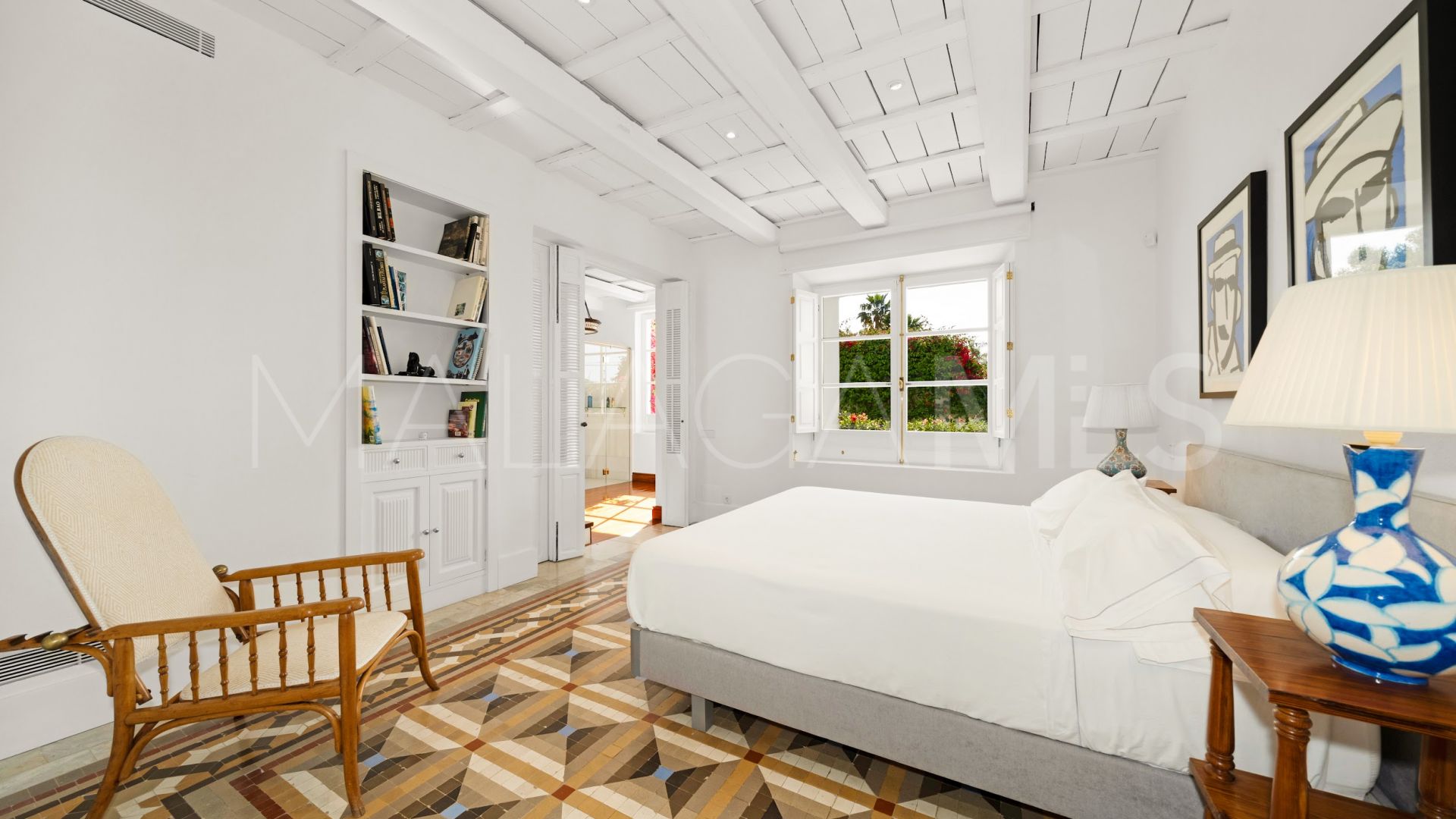 Villa for sale in Sierra Blanca