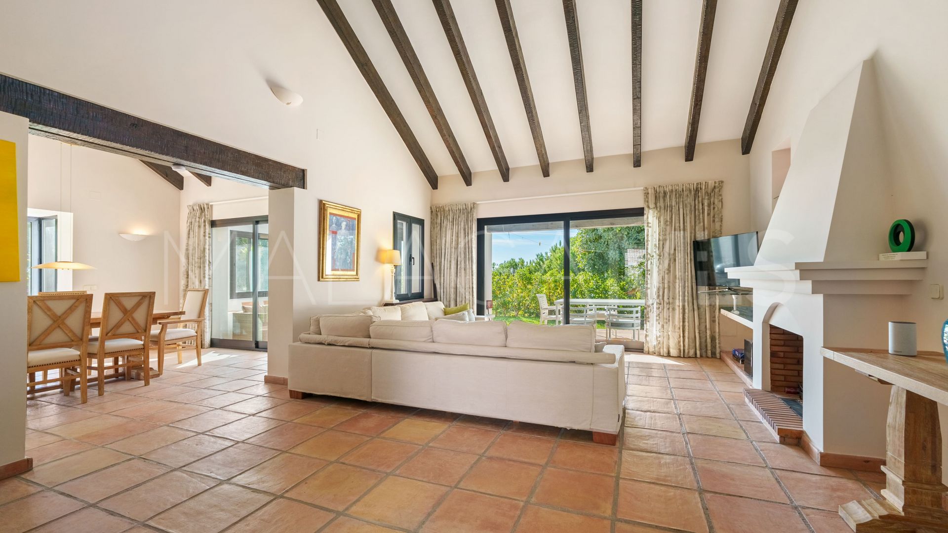 Villa for sale in Los Arqueros