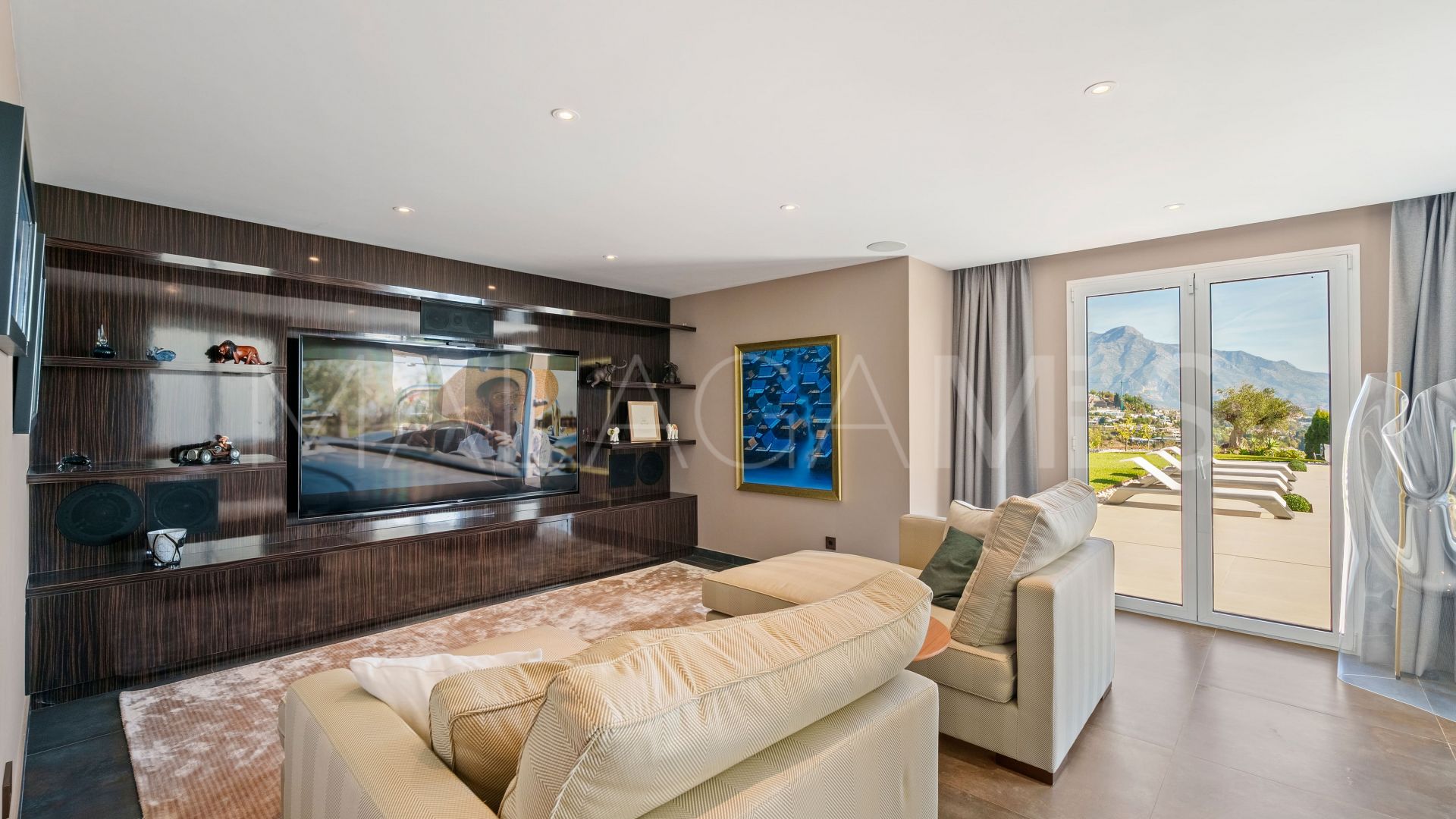 Villa for sale in Los Arqueros