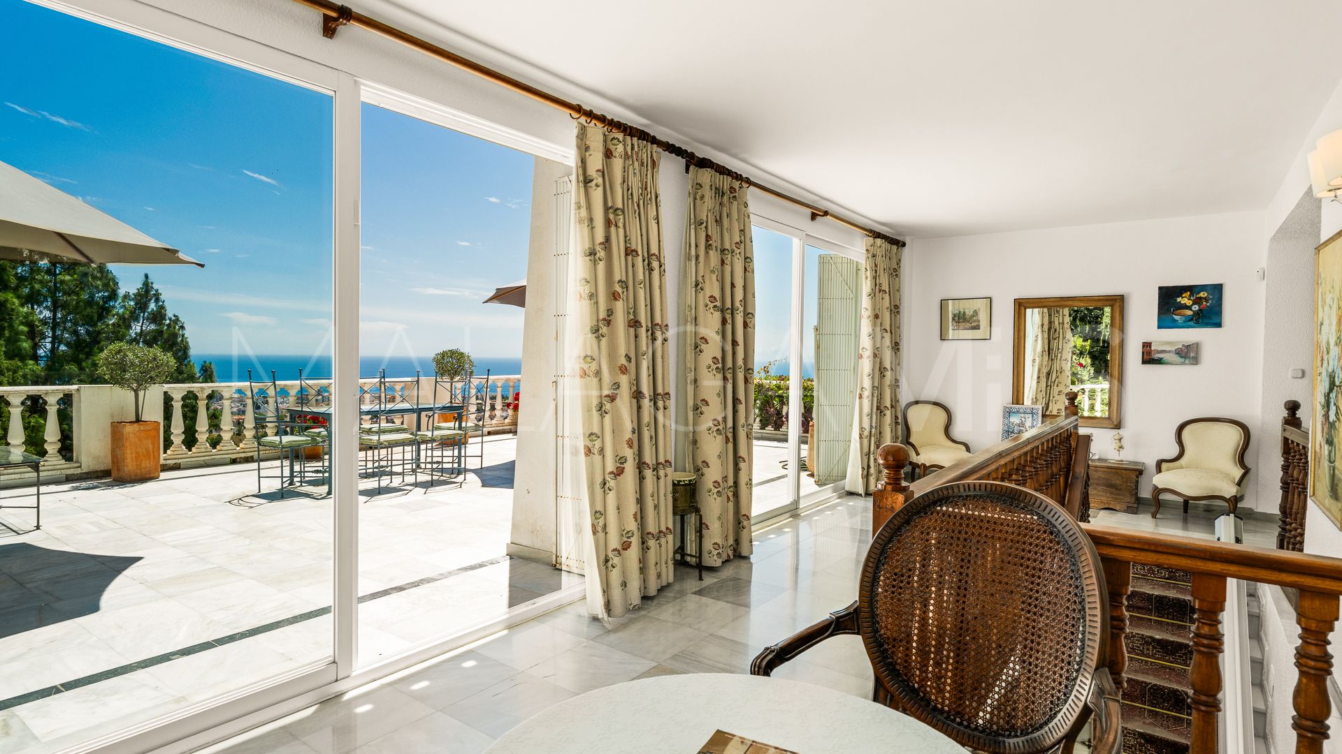 Villa for sale in Marbella City
