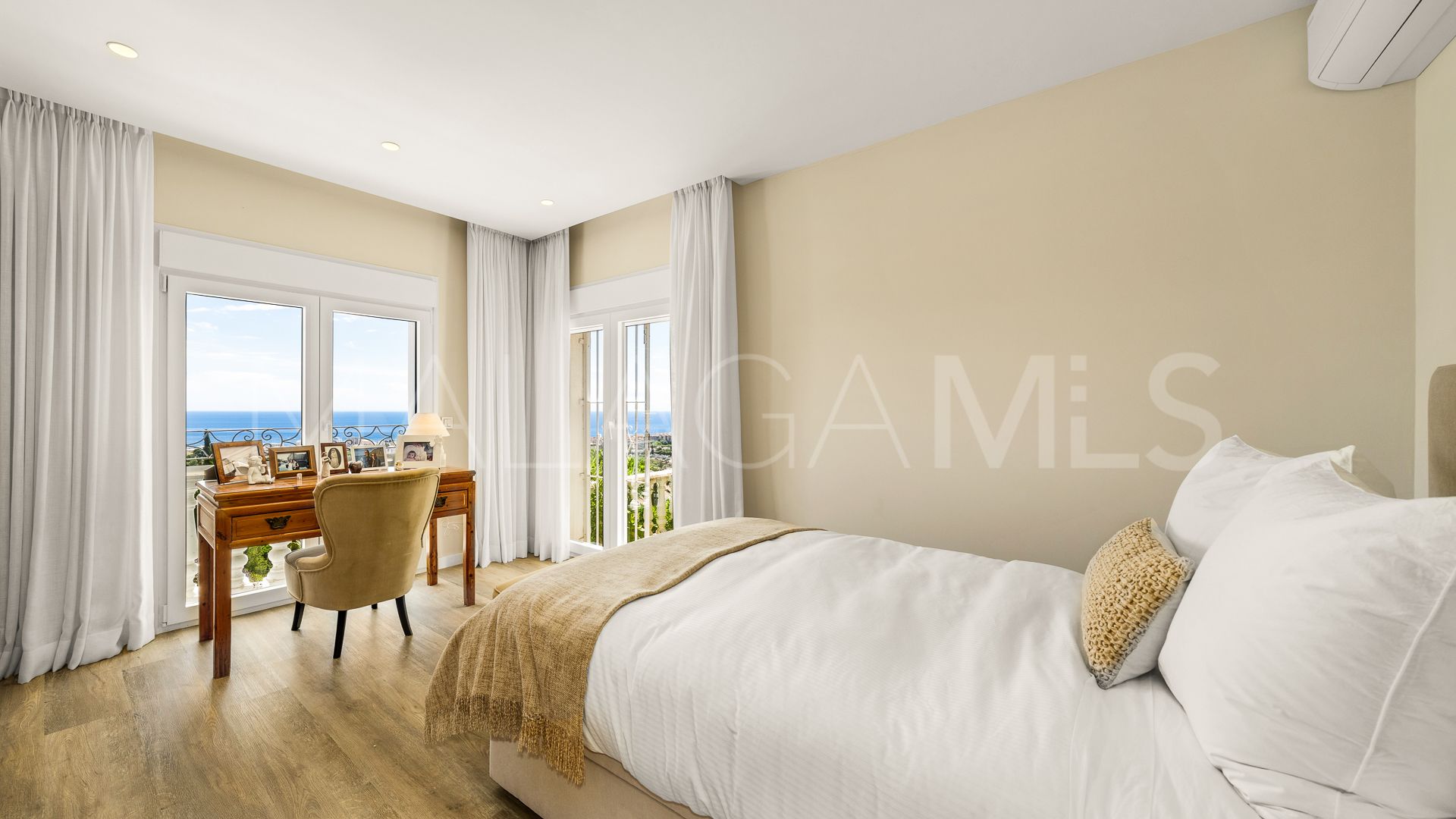 Villa for sale in Marbella City