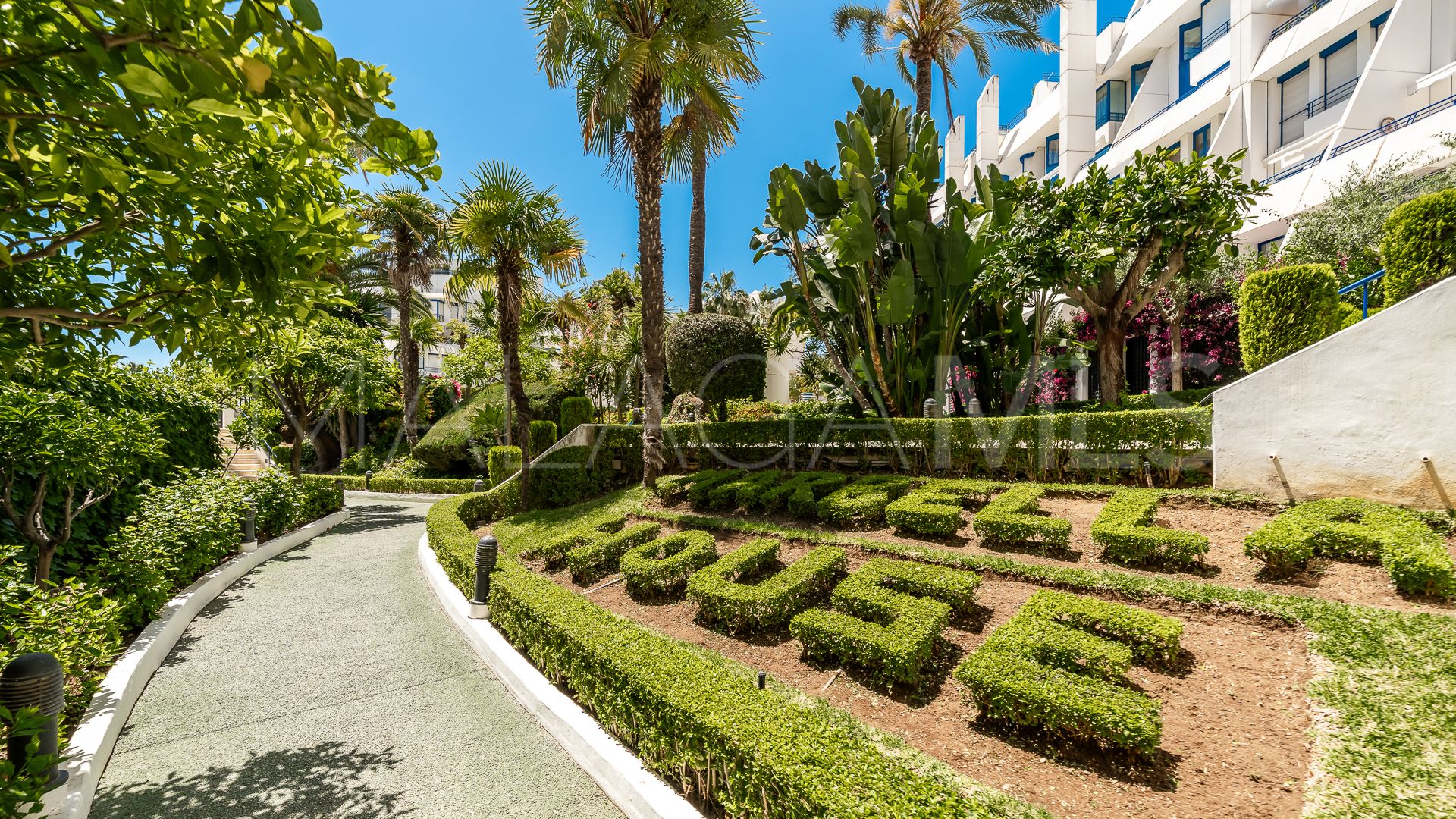 Duplex for sale in Beach Side Golden Mile with 2 bedrooms