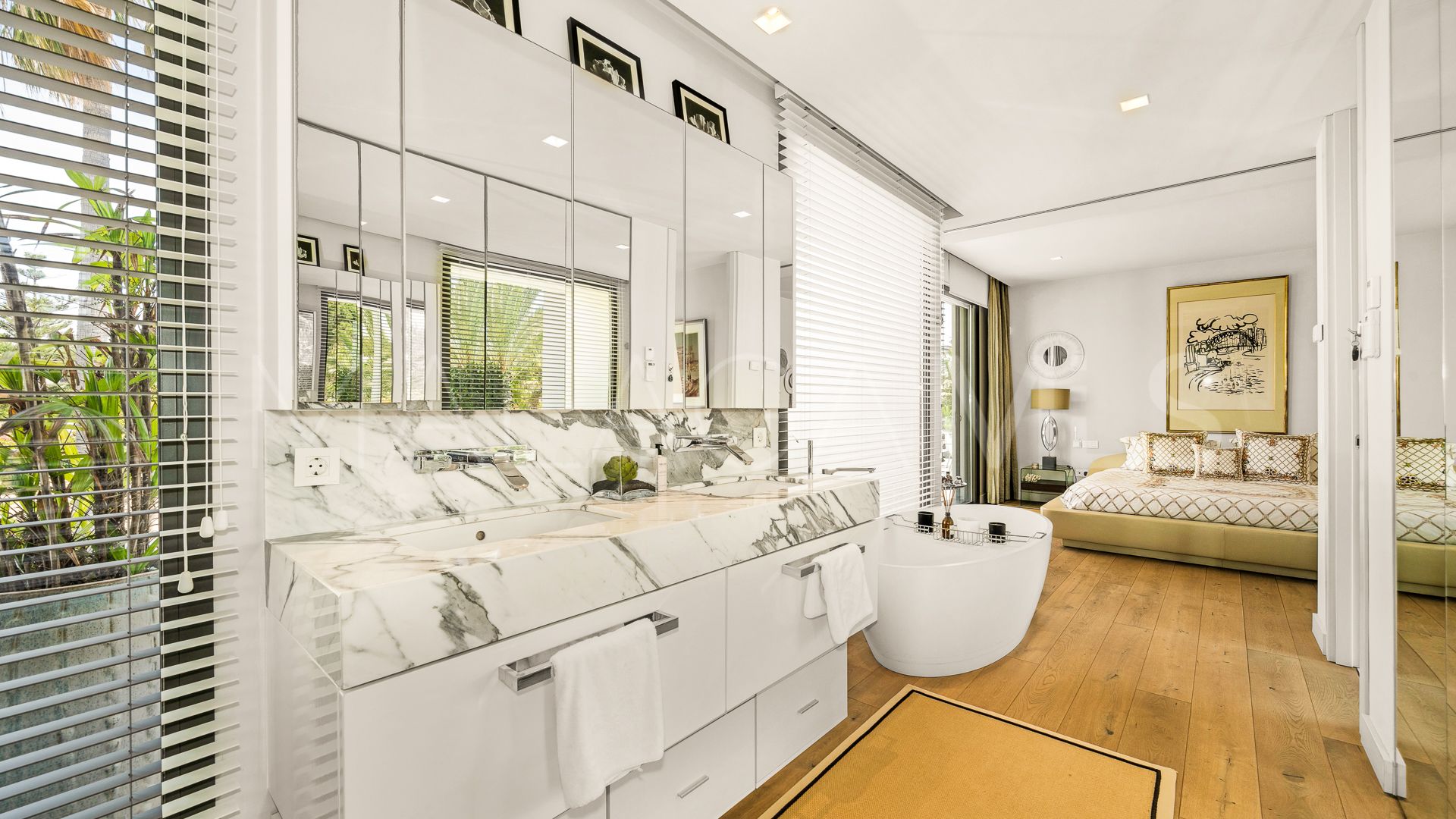 For sale house in Marbesa