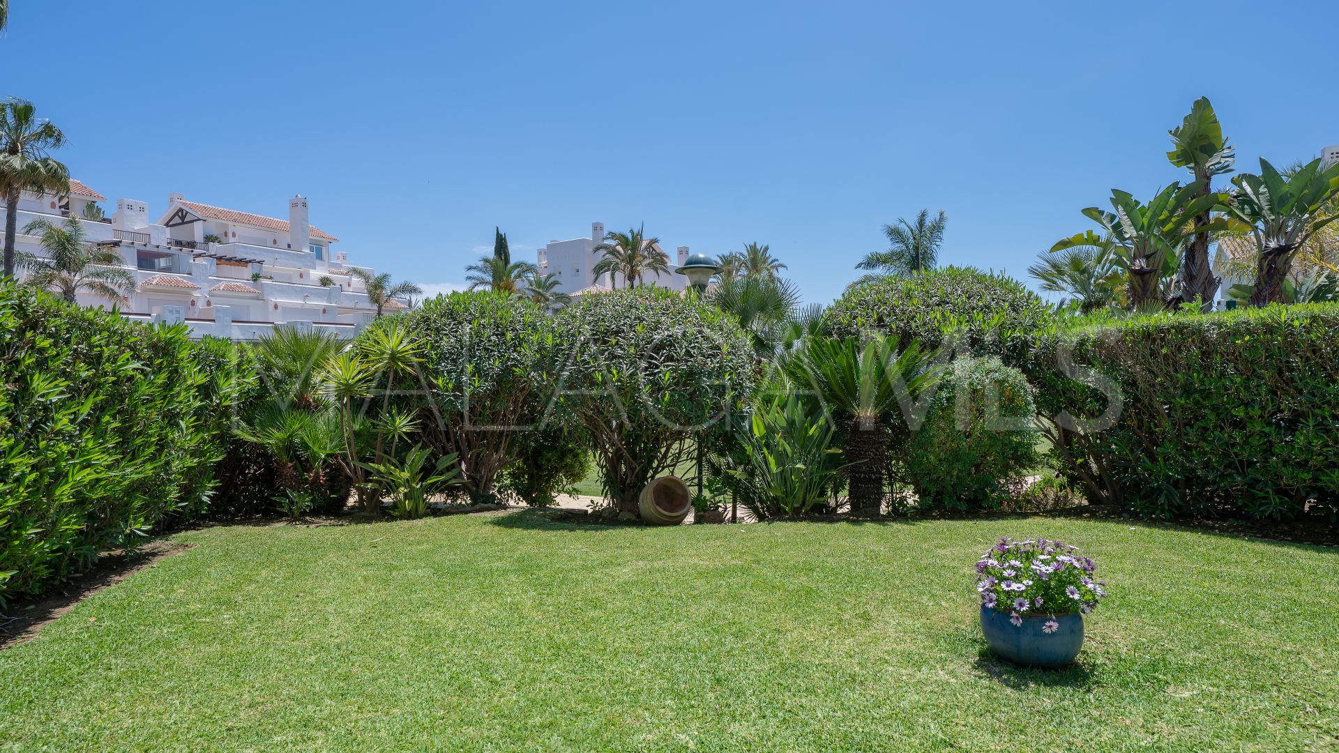 Markplanslägenhet for sale in Los Monteros