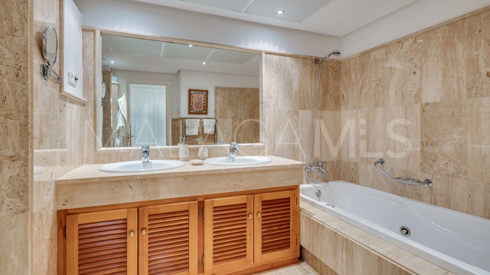 Markplanslägenhet for sale in Los Monteros