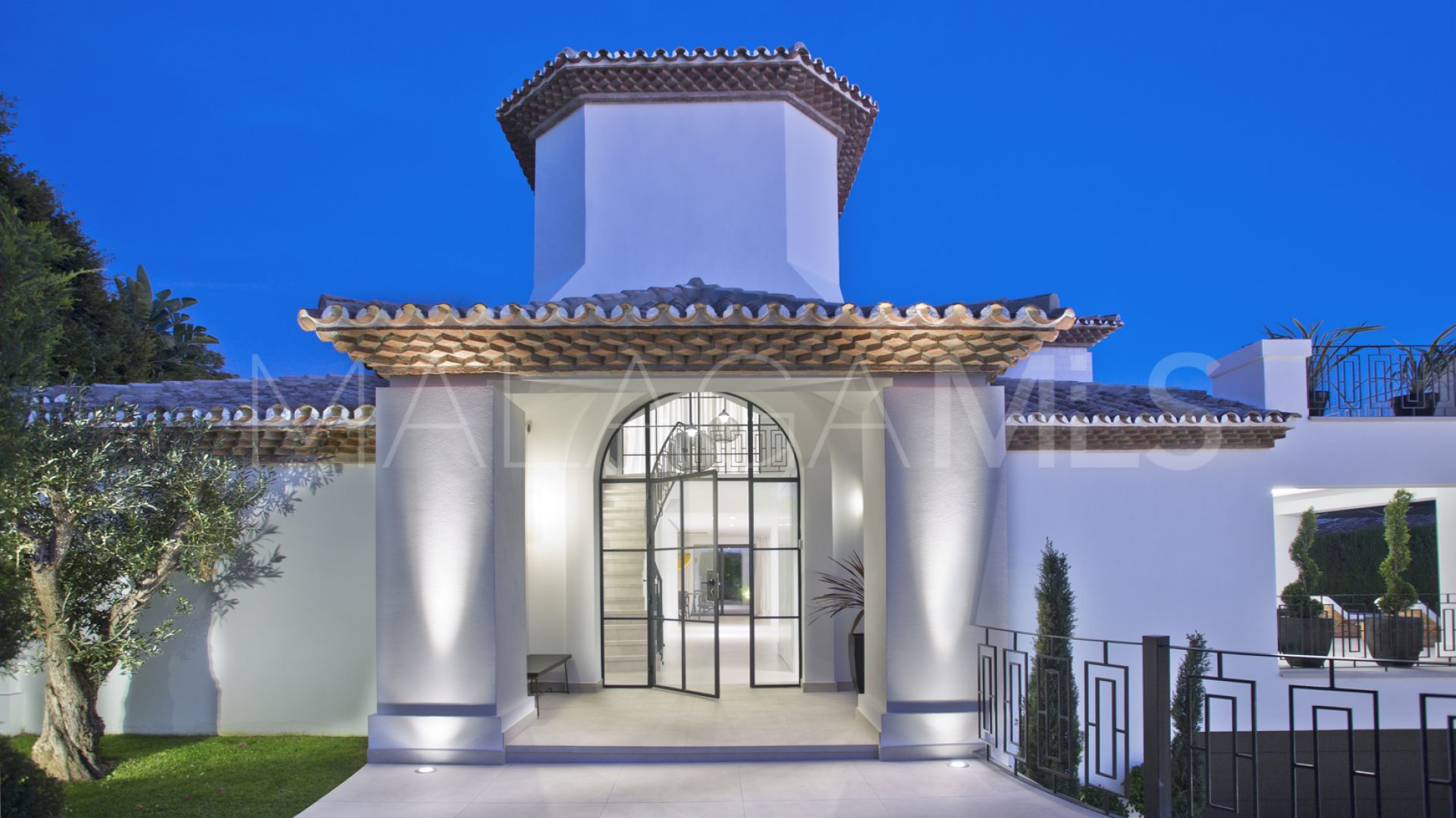 Haus for sale in Nueva Andalucia