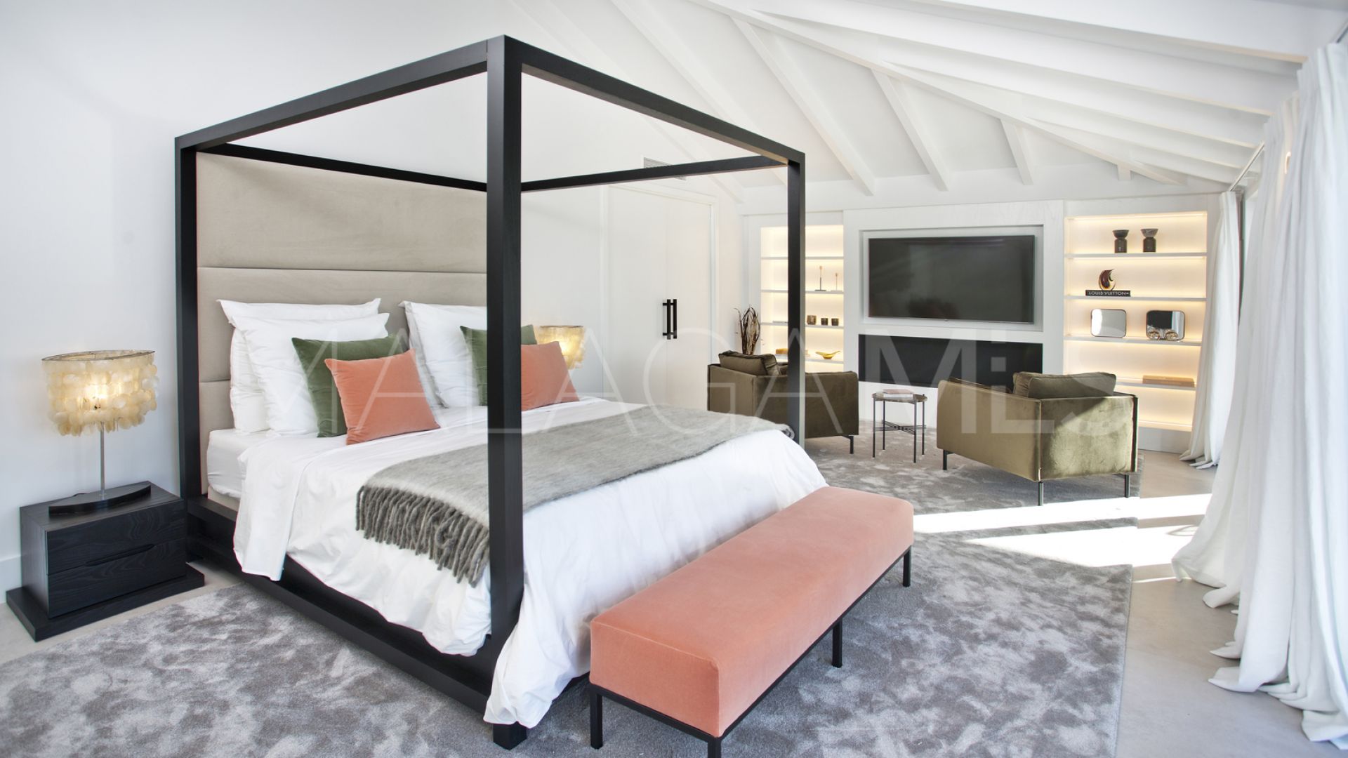 Haus for sale in Nueva Andalucia