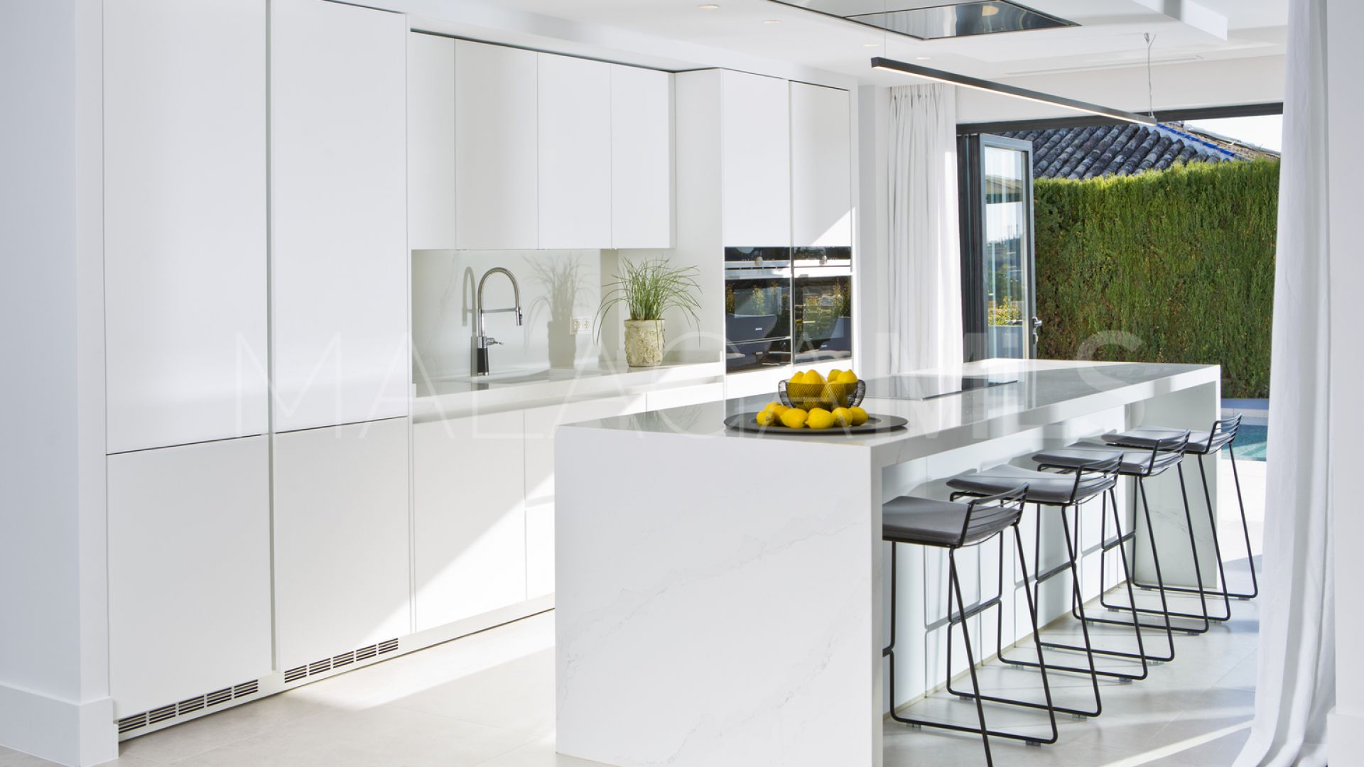 Haus for sale in Nueva Andalucia