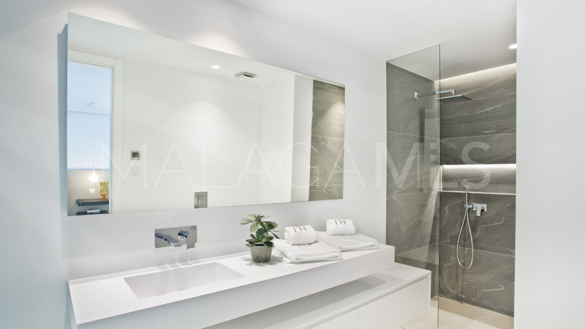 Haus for sale in Nueva Andalucia